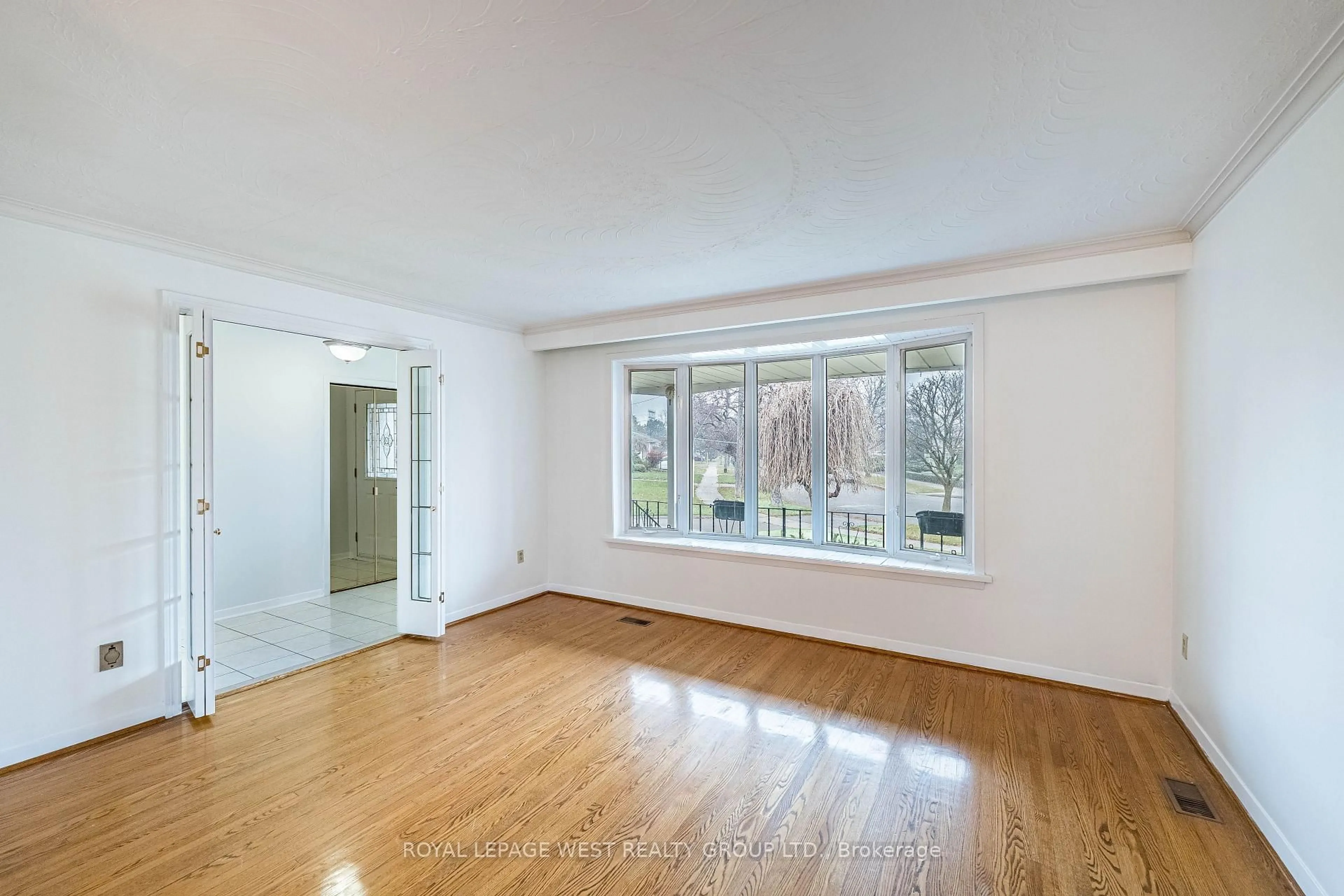 A pic of a room for 9 Rosefair Cres, Toronto Ontario M9W 3B1