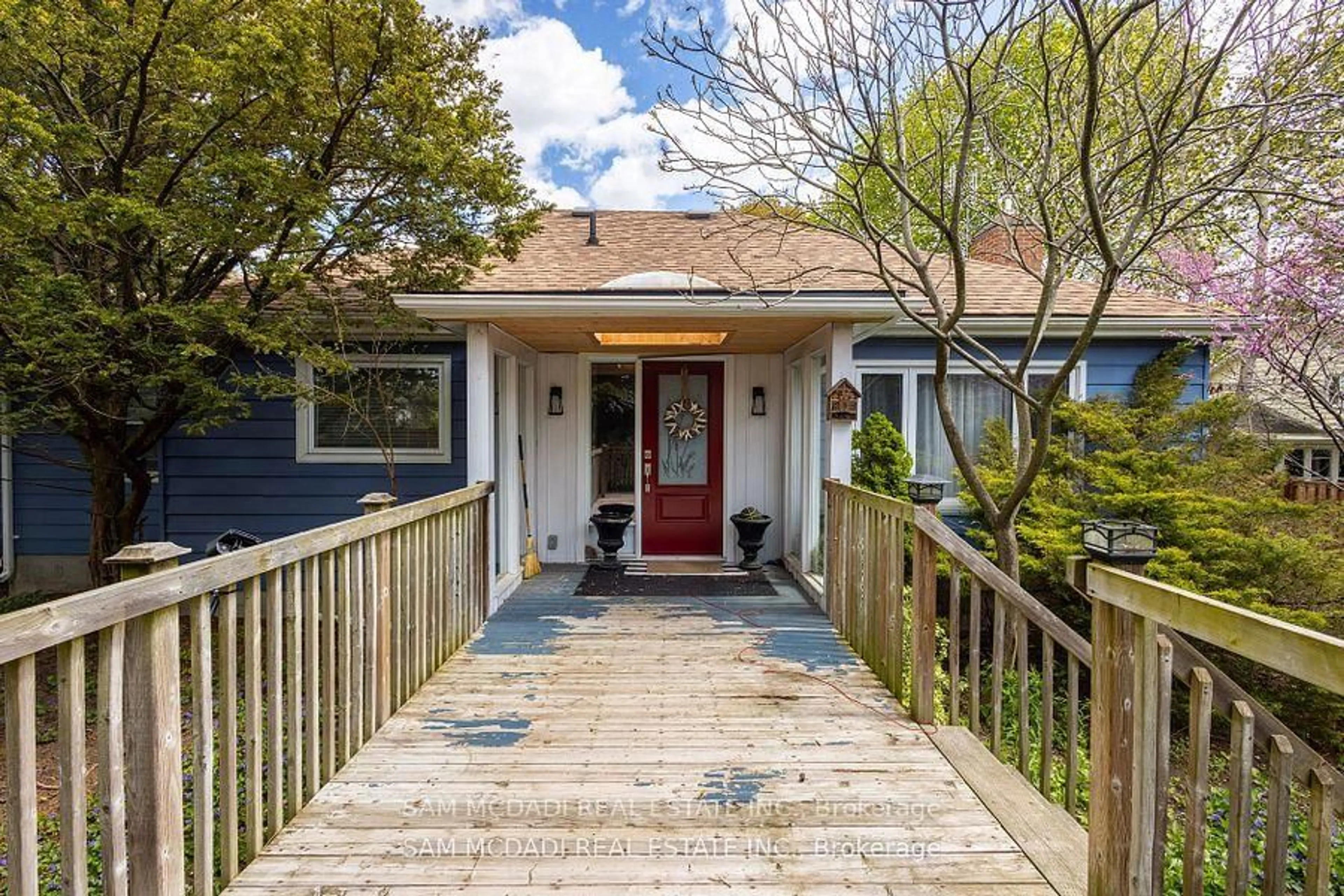 Unknown for 1730 Sunningdale Bend, Mississauga Ontario L5J 1G1