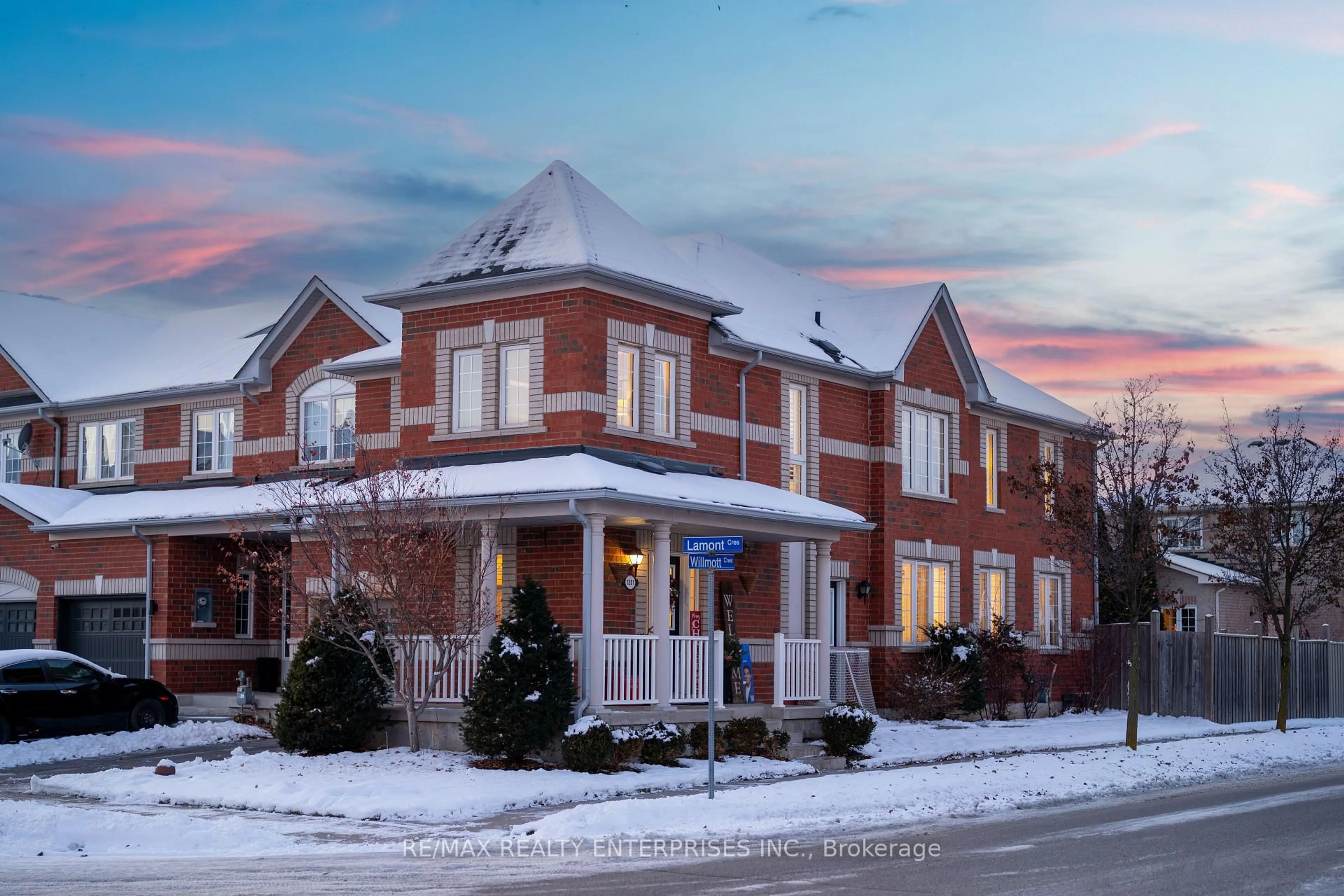 Unknown for 1201 Lamont Cres, Milton Ontario L9T 6N6