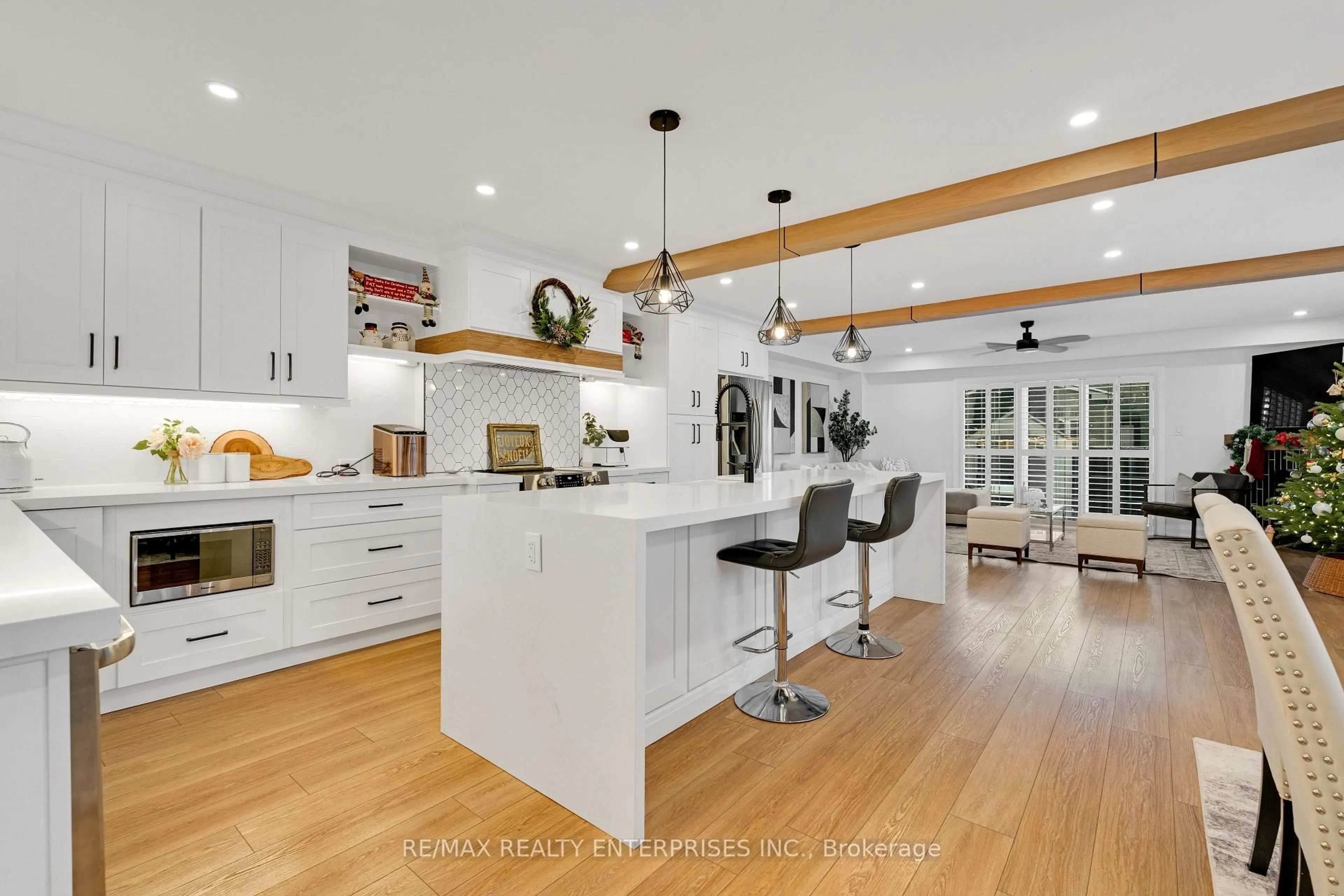 Open concept kitchen, wood/laminate floor for 1201 Lamont Cres, Milton Ontario L9T 6N6