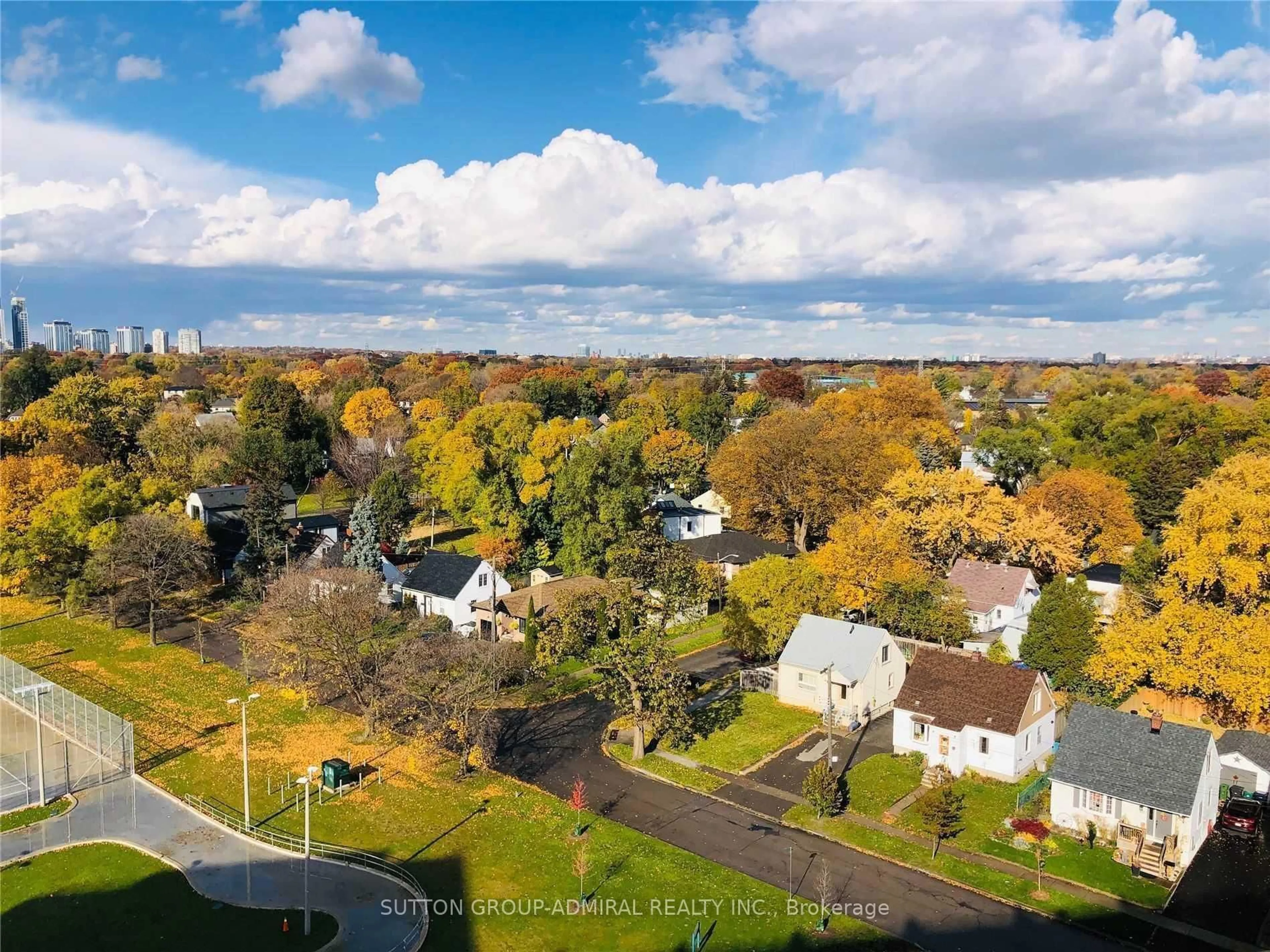 A pic from outside/outdoor area/front of a property/back of a property/a pic from drone, street for 7 Smith Cres #404, Toronto Ontario M8Z 0G3
