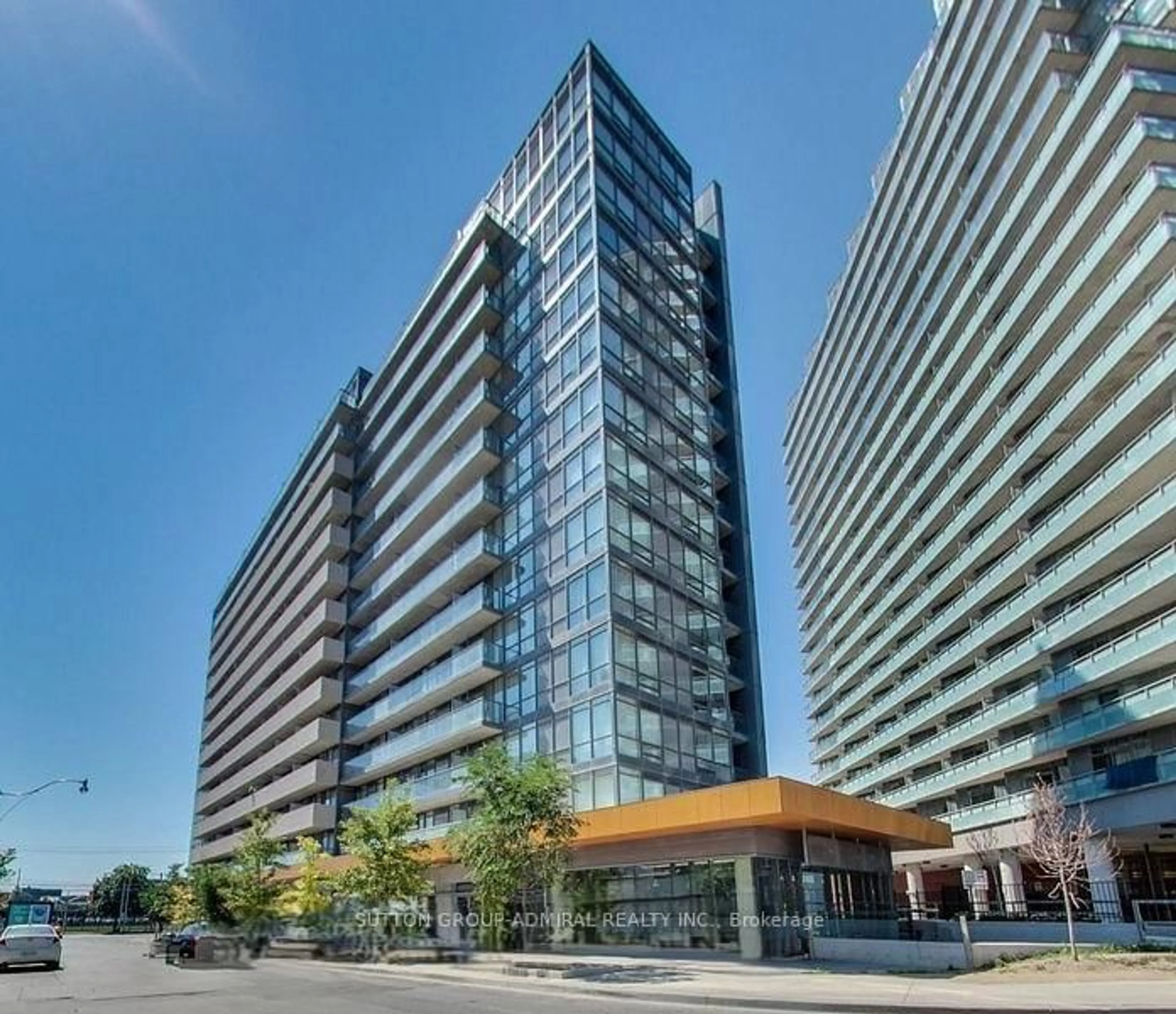 Indoor foyer for 20 Joe Shuster Way #702, Toronto Ontario M6K 0A3