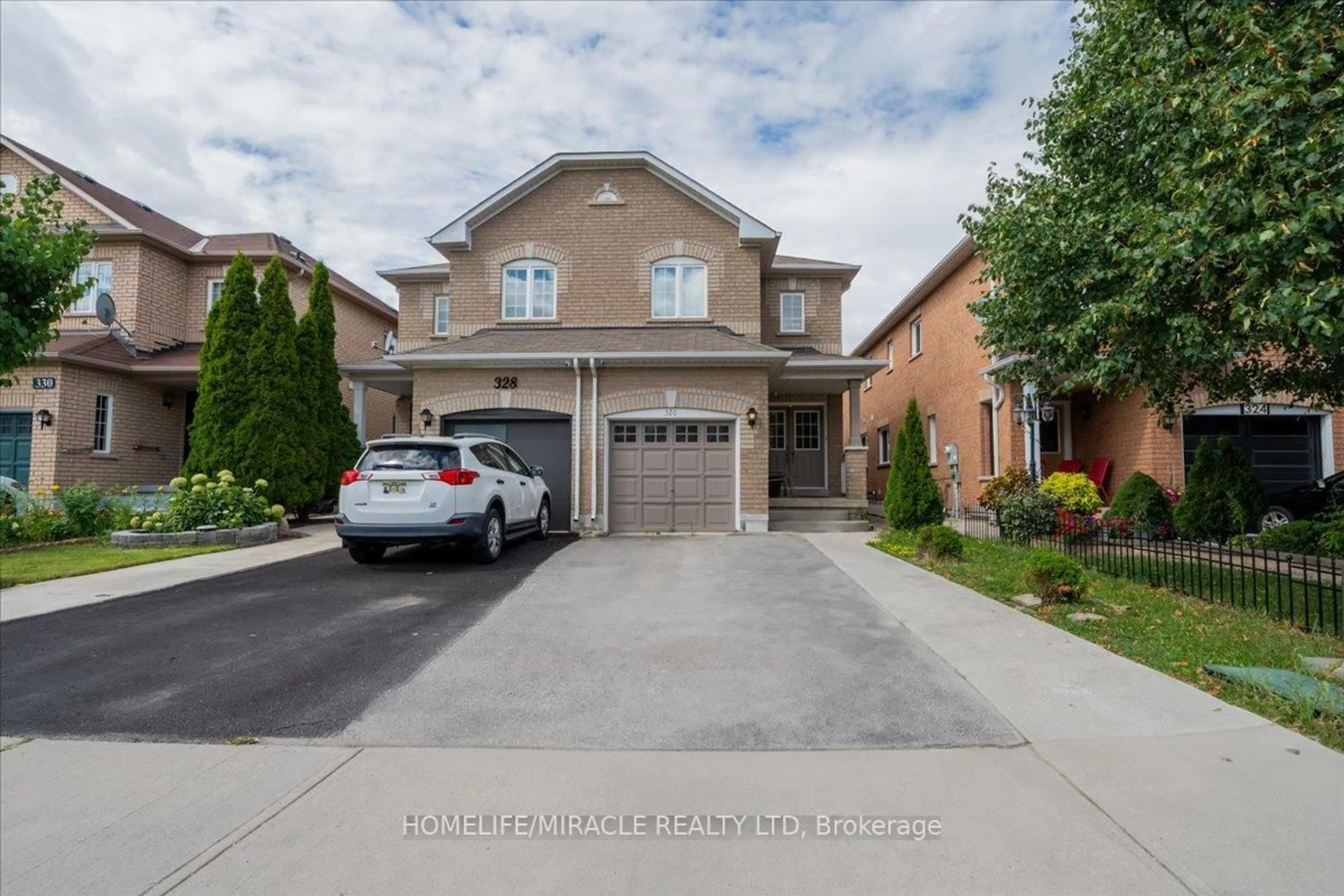 Home with brick exterior material, street for 326 Albright Rd, Brampton Ontario L6X 0H8