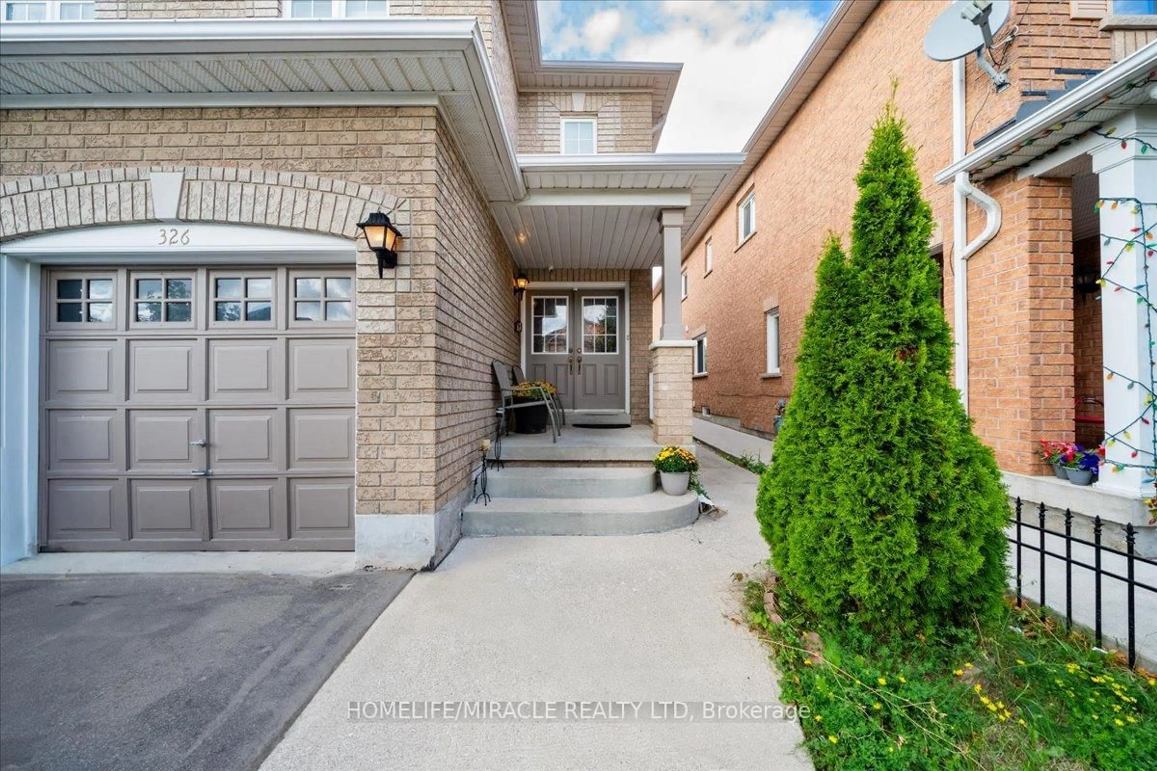 Home with brick exterior material, street for 326 Albright Rd, Brampton Ontario L6X 0H8