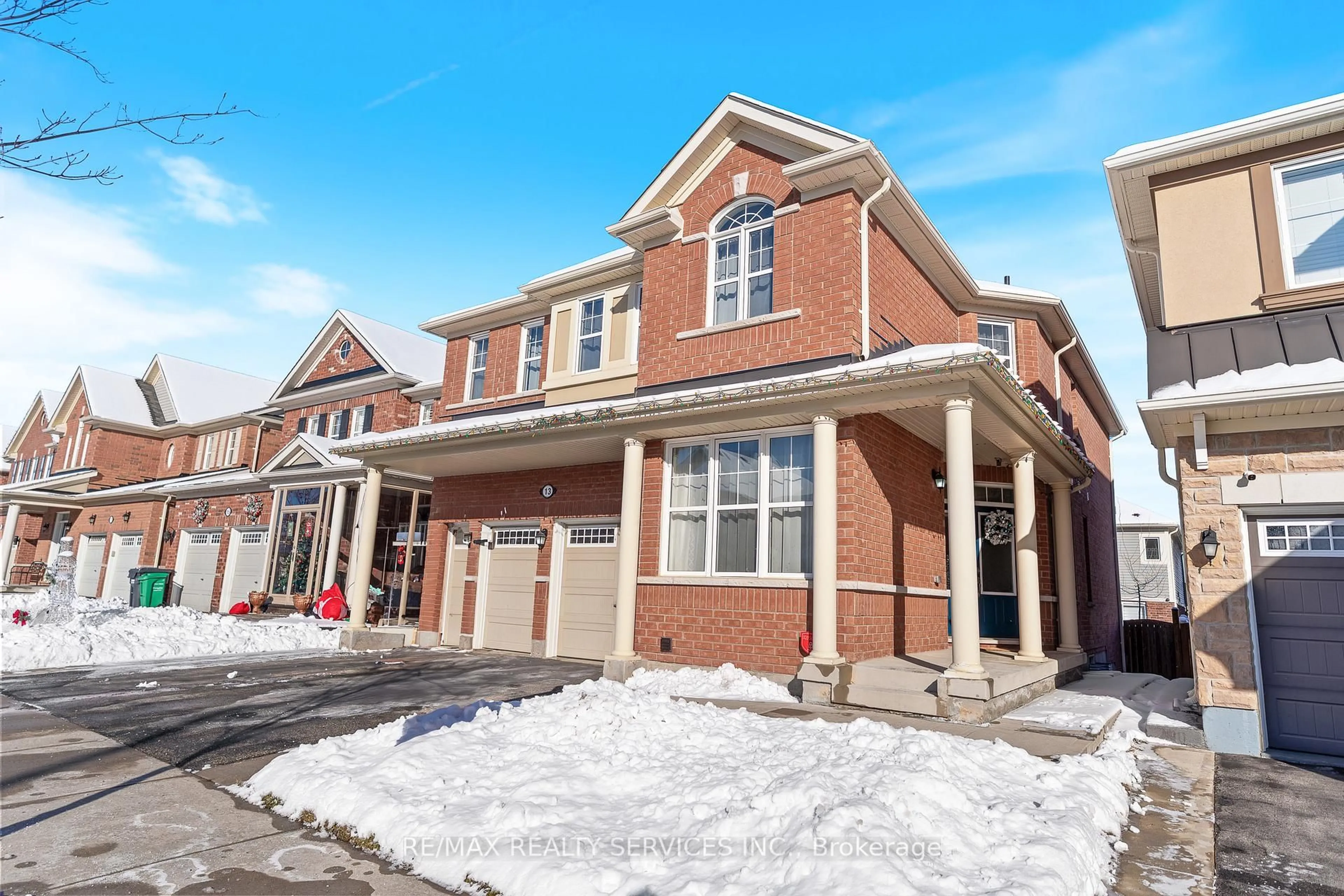 Home with brick exterior material, street for 13 Fenchurch Dr, Brampton Ontario L7A 4G5