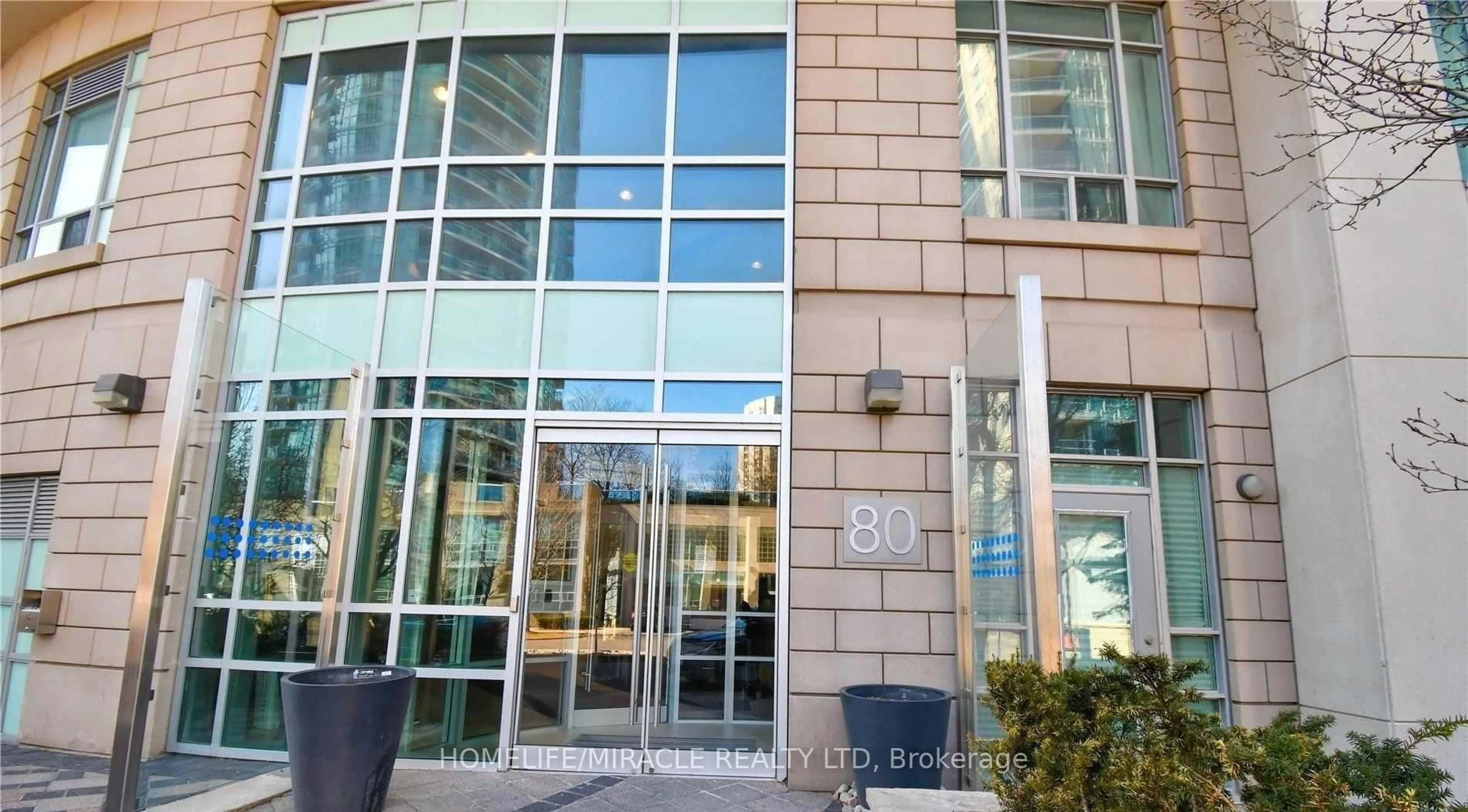 Indoor foyer for 80 Absolute Ave #801, Mississauga Ontario L4Z 0A2