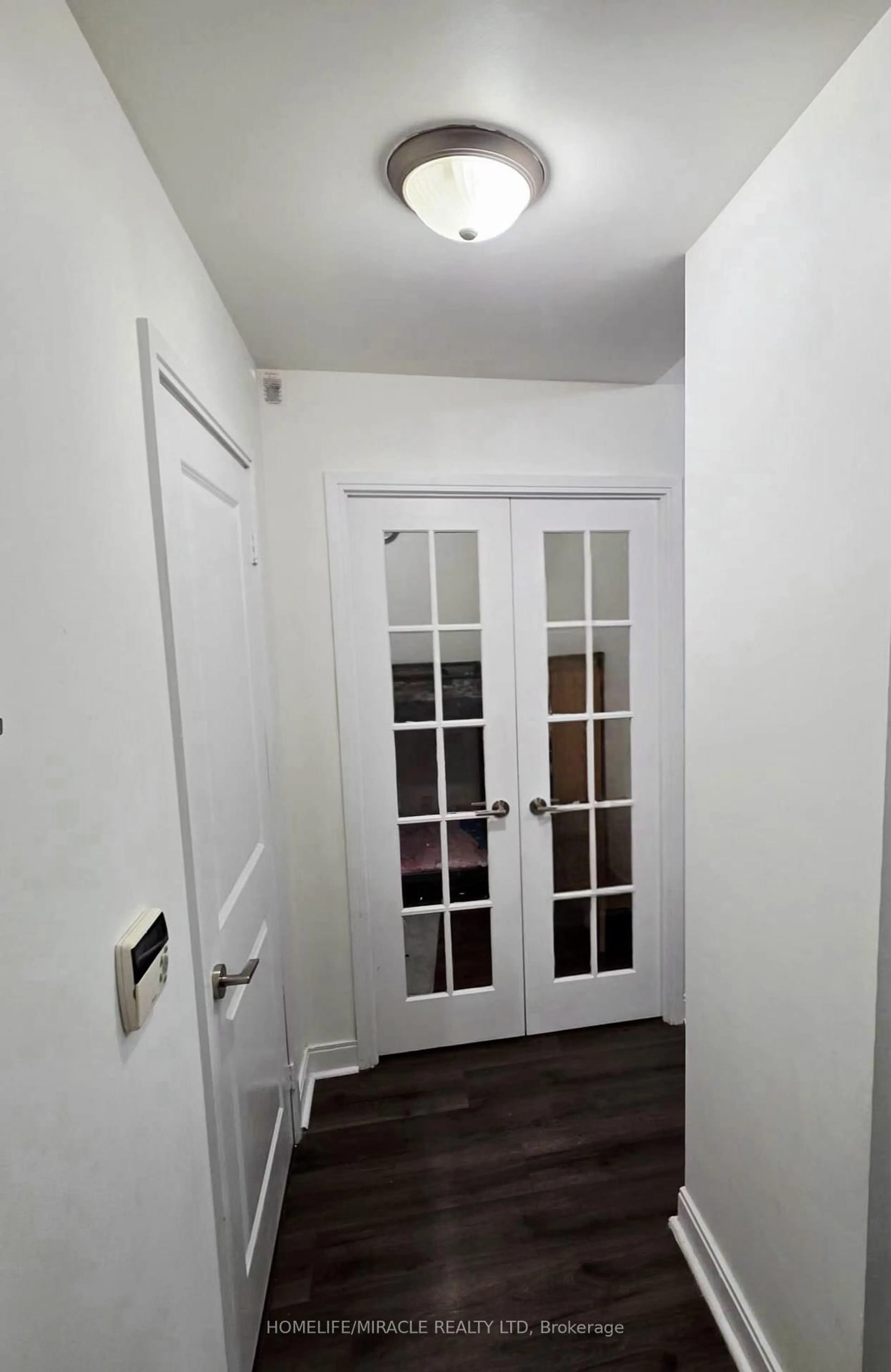 Indoor entryway for 80 Absolute Ave #801, Mississauga Ontario L4Z 0A2