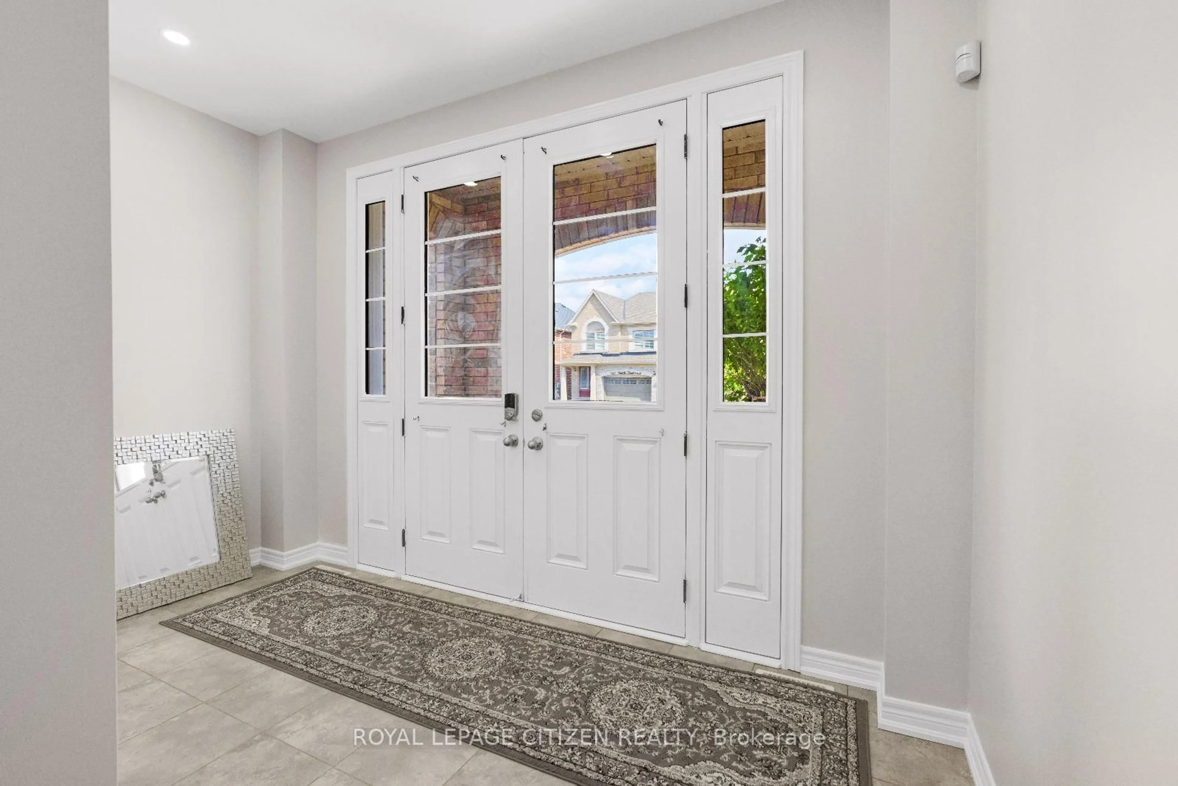 Indoor entryway for 304 Buick Blvd, Brampton Ontario L7A 4L8