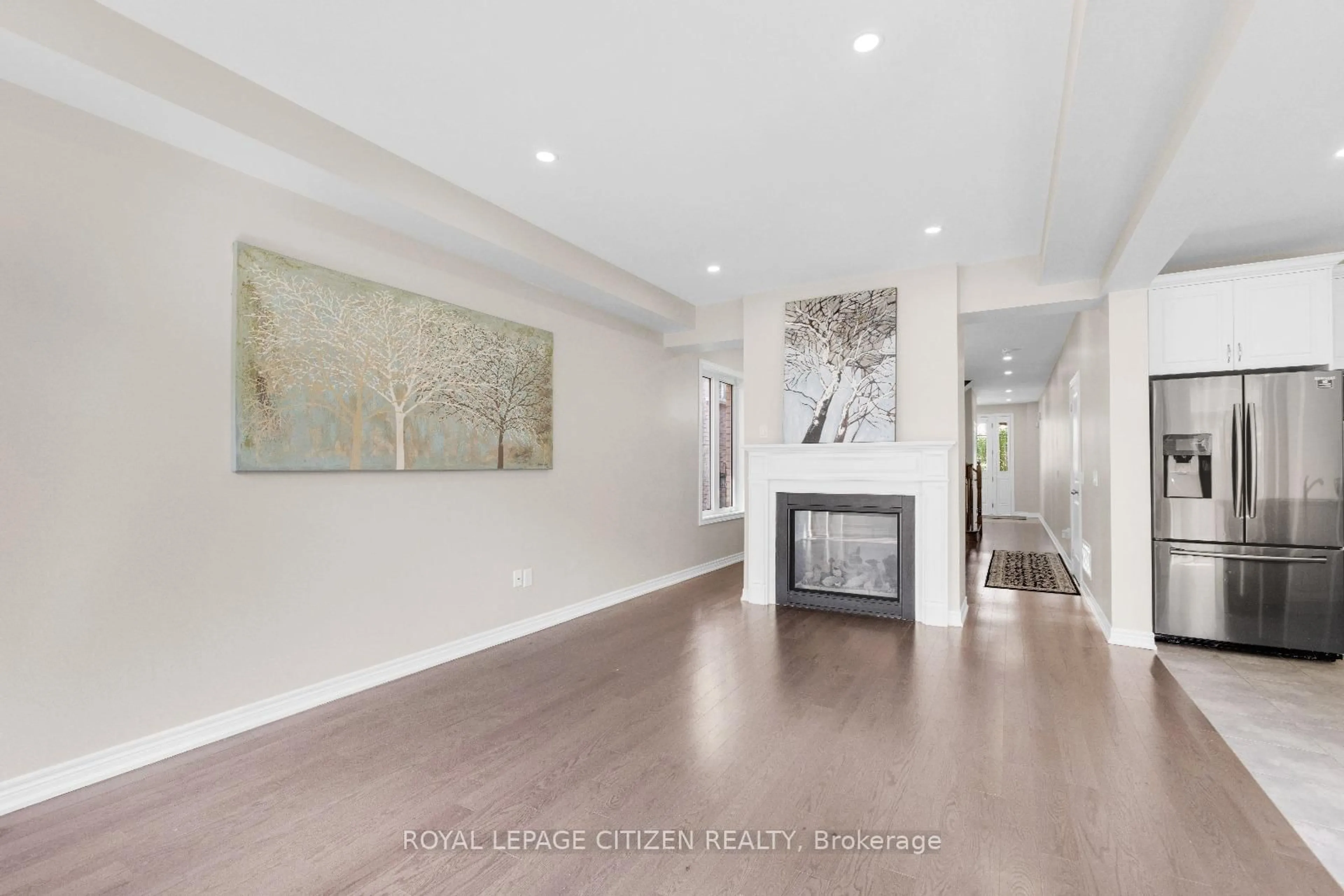 Unknown for 304 Buick Blvd, Brampton Ontario L7A 4L8