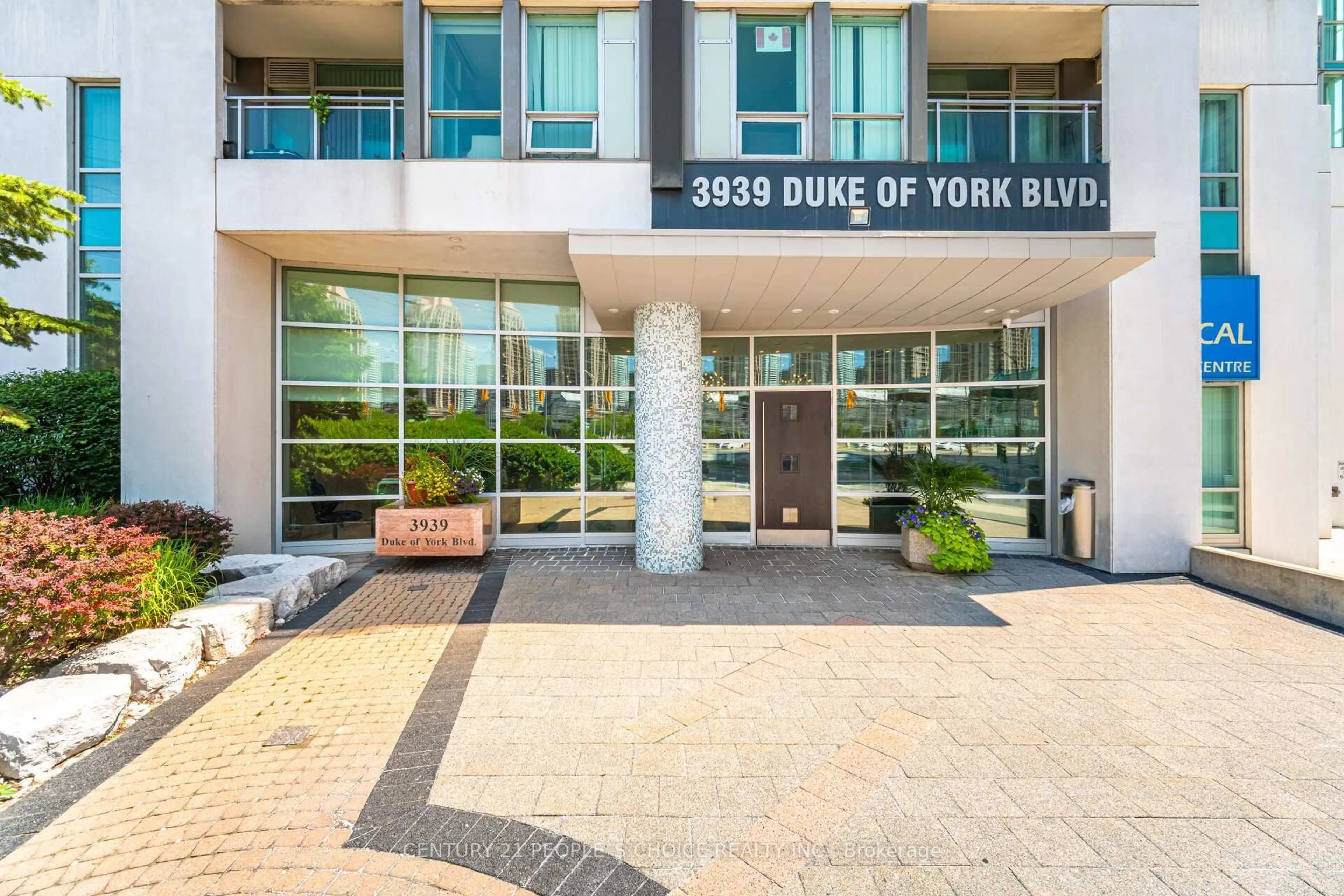 Indoor foyer for 3939 Duke Of York Blvd #3304, Mississauga Ontario L5B 4N2