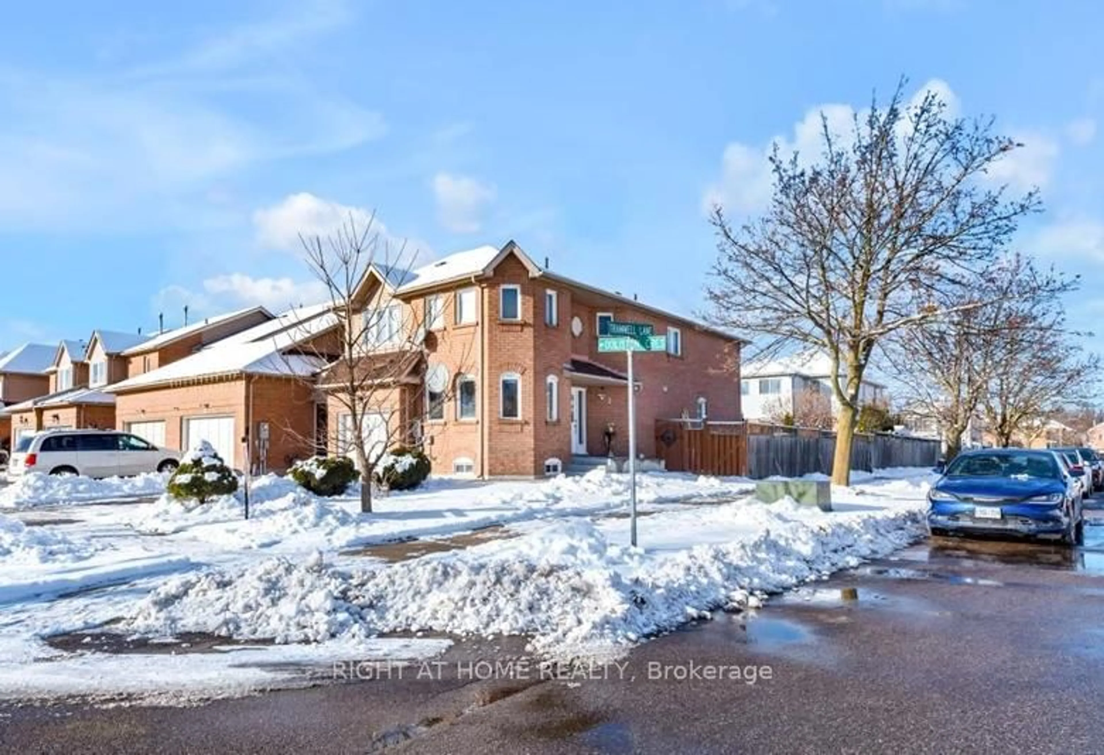 Home with brick exterior material, street for 2 Wooliston Cres, Brampton Ontario L6Y 4J3
