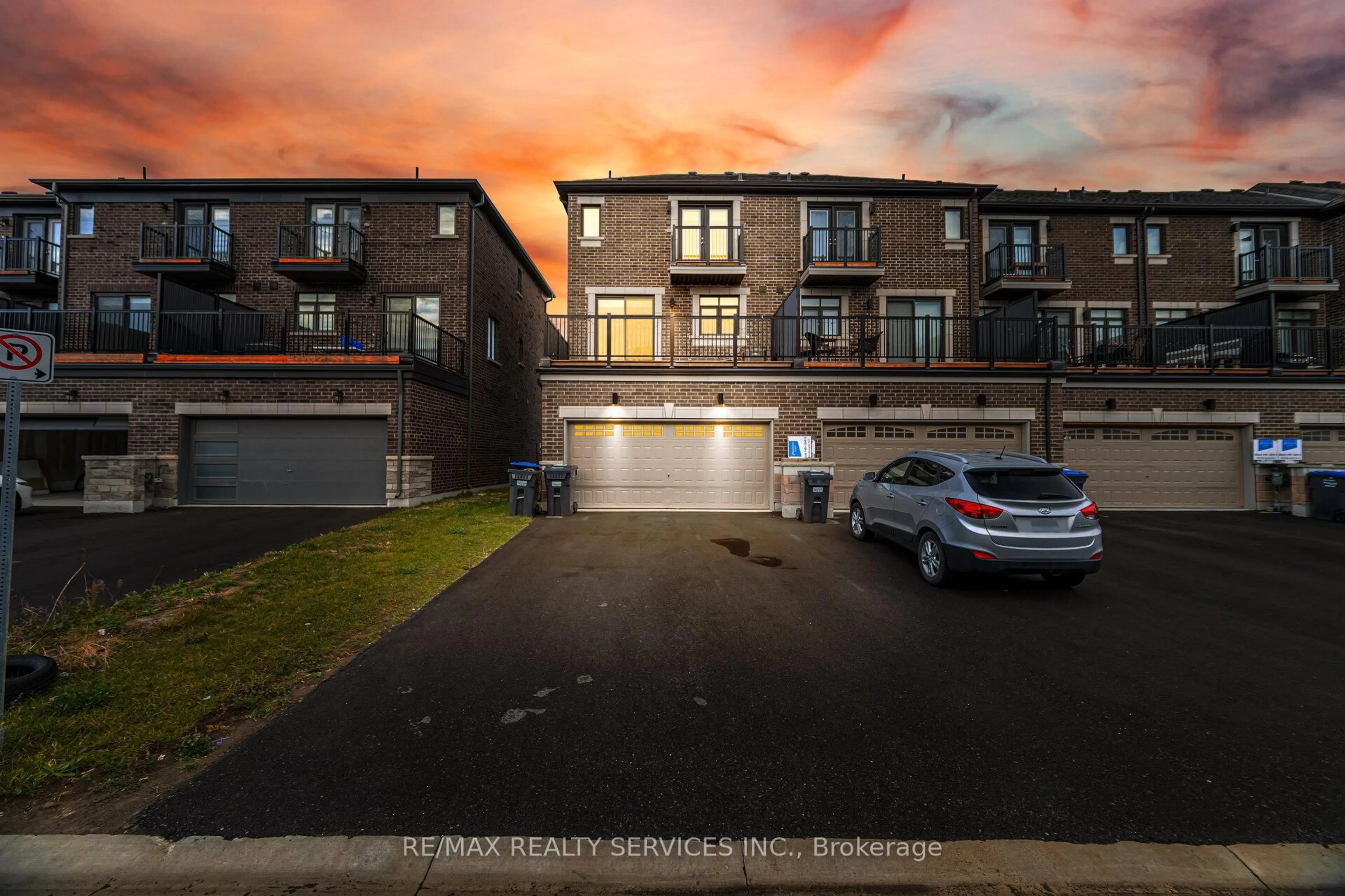 A pic from outside/outdoor area/front of a property/back of a property/a pic from drone, street for 12208 Mclaughlin Rd, Caledon Ontario L7C 4K8