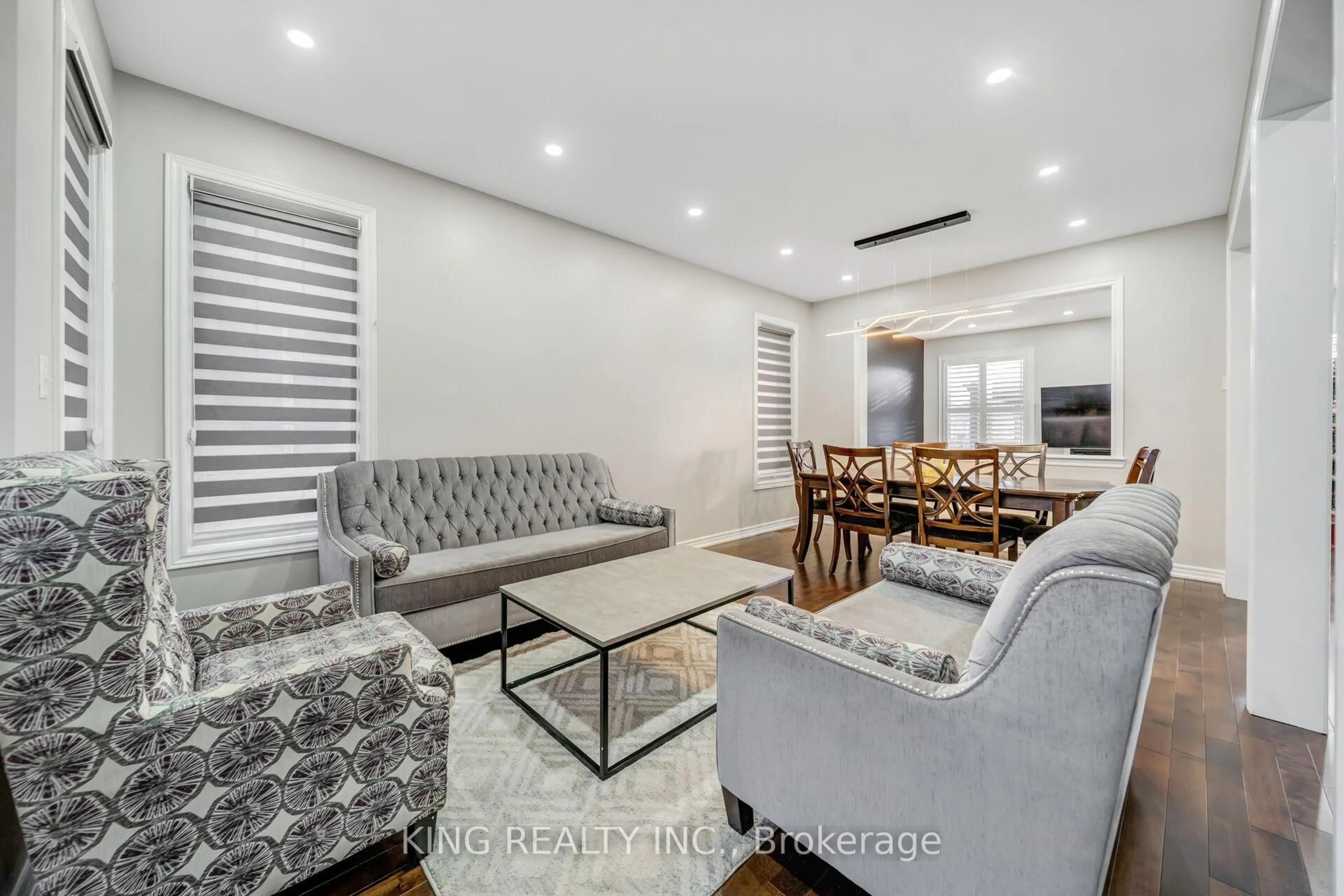 Living room with furniture, unknown for 14 Seahorse Ave, Brampton Ontario L6V 4P3