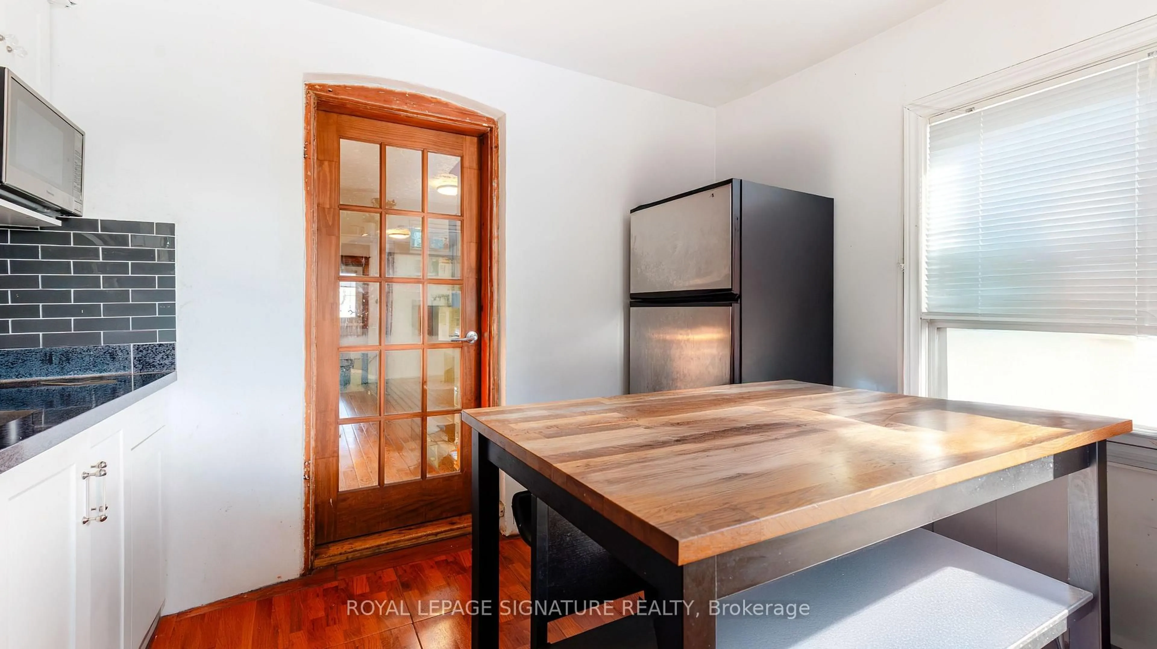 Unknown for 81 Lambton Ave, Toronto Ontario M6N 2S4