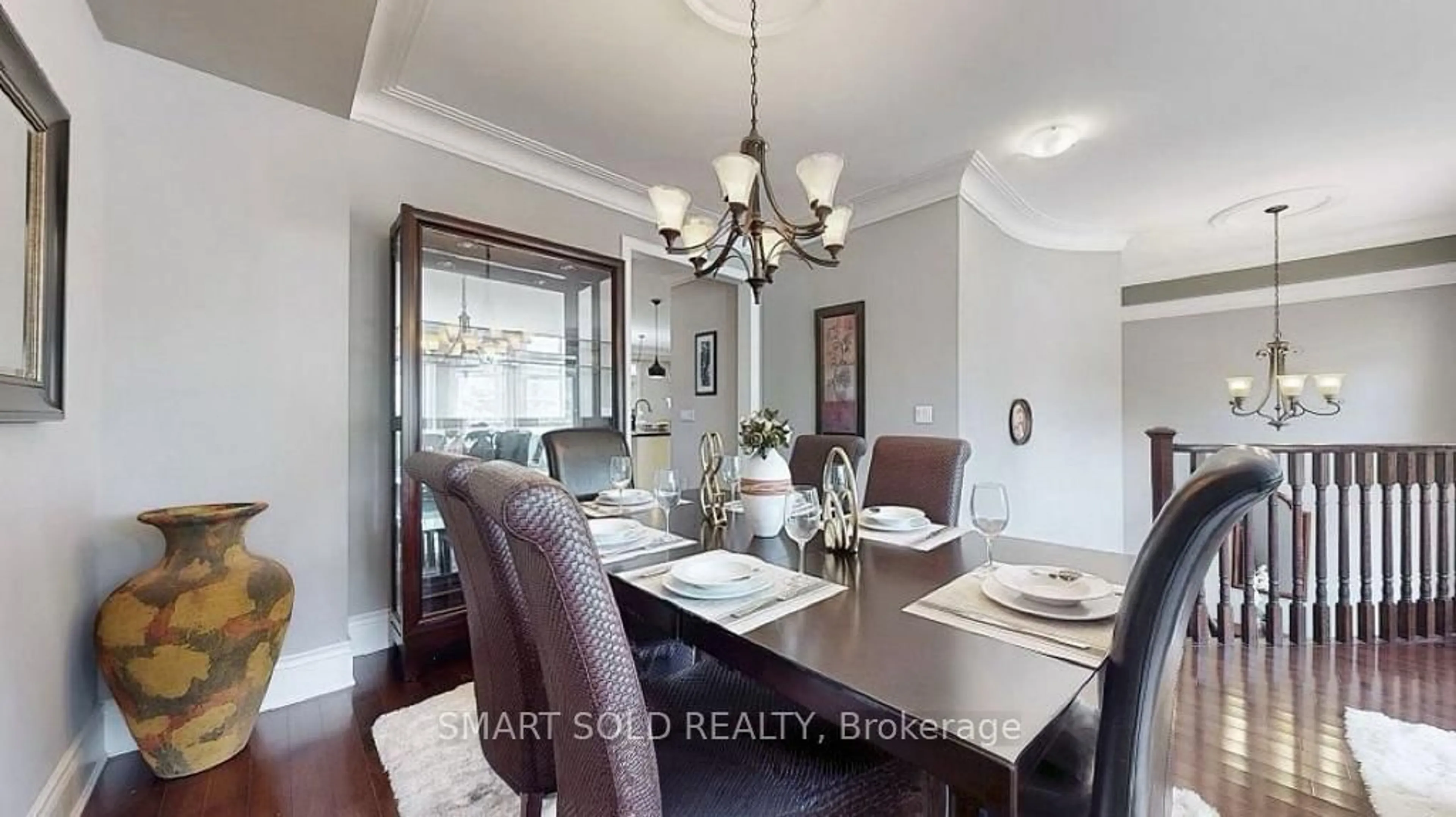 Dining room, unknown for 4123 Shipp Dr, Mississauga Ontario L4Z 0A7