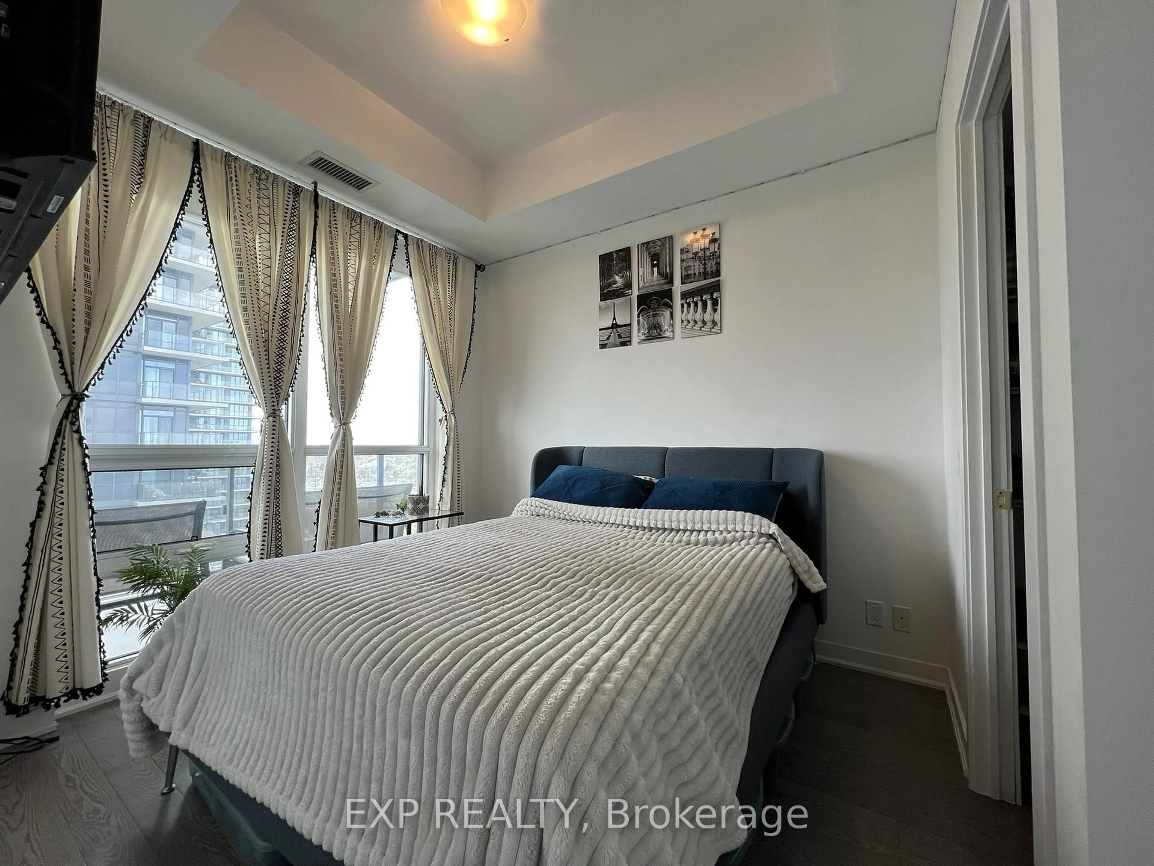 Bedroom with bed, unknown for 2212 Lake Shore Blvd #3007, Toronto Ontario M8V 0C2