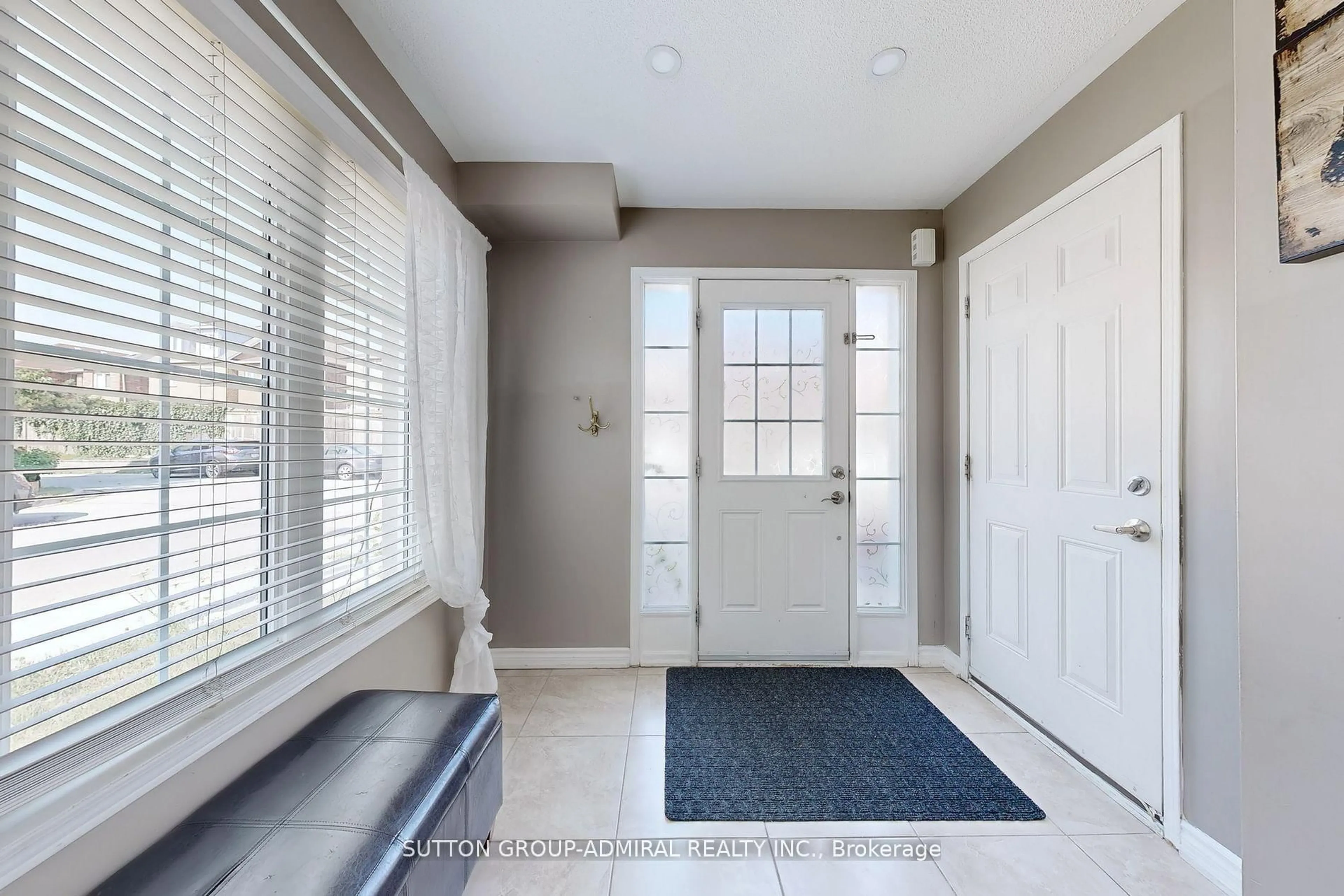 Indoor entryway for 50 Jim Baird Mews, Toronto Ontario M3L 0C5