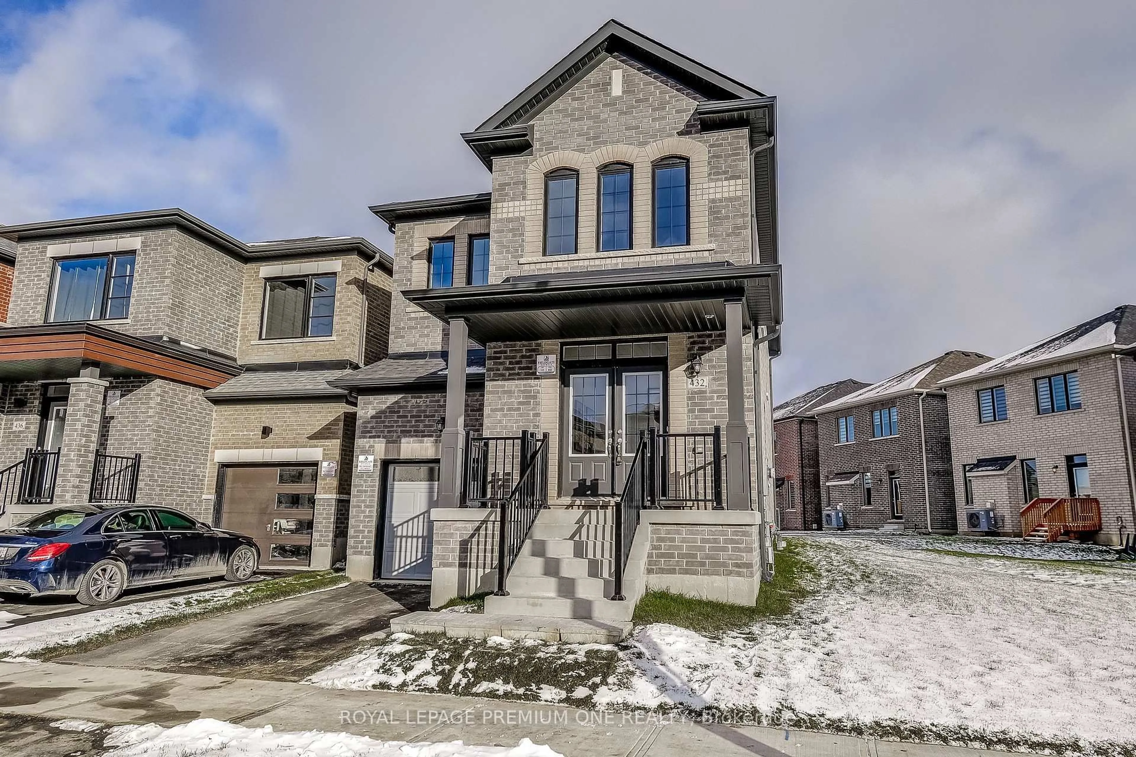 Home with brick exterior material, street for 432 KENNEDY Circ, Milton Ontario L9T 7E7