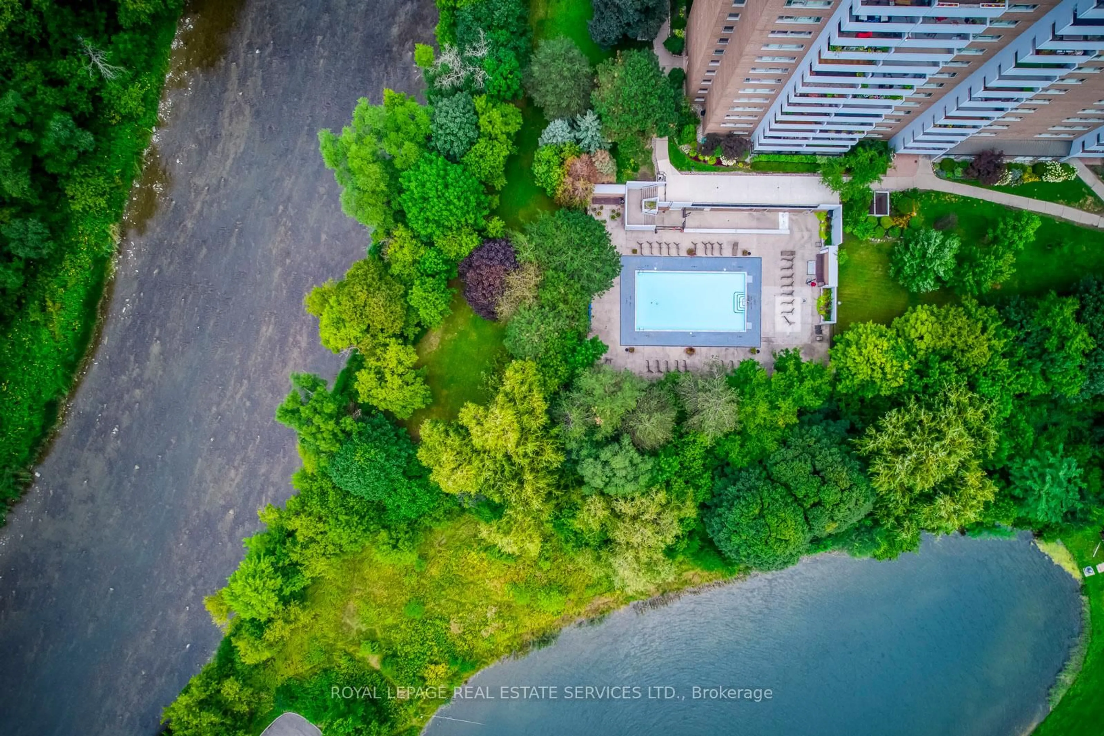 A pic from outside/outdoor area/front of a property/back of a property/a pic from drone, water/lake/river/ocean view for 240 Scarlett Rd #405, Toronto Ontario M6N 4X4