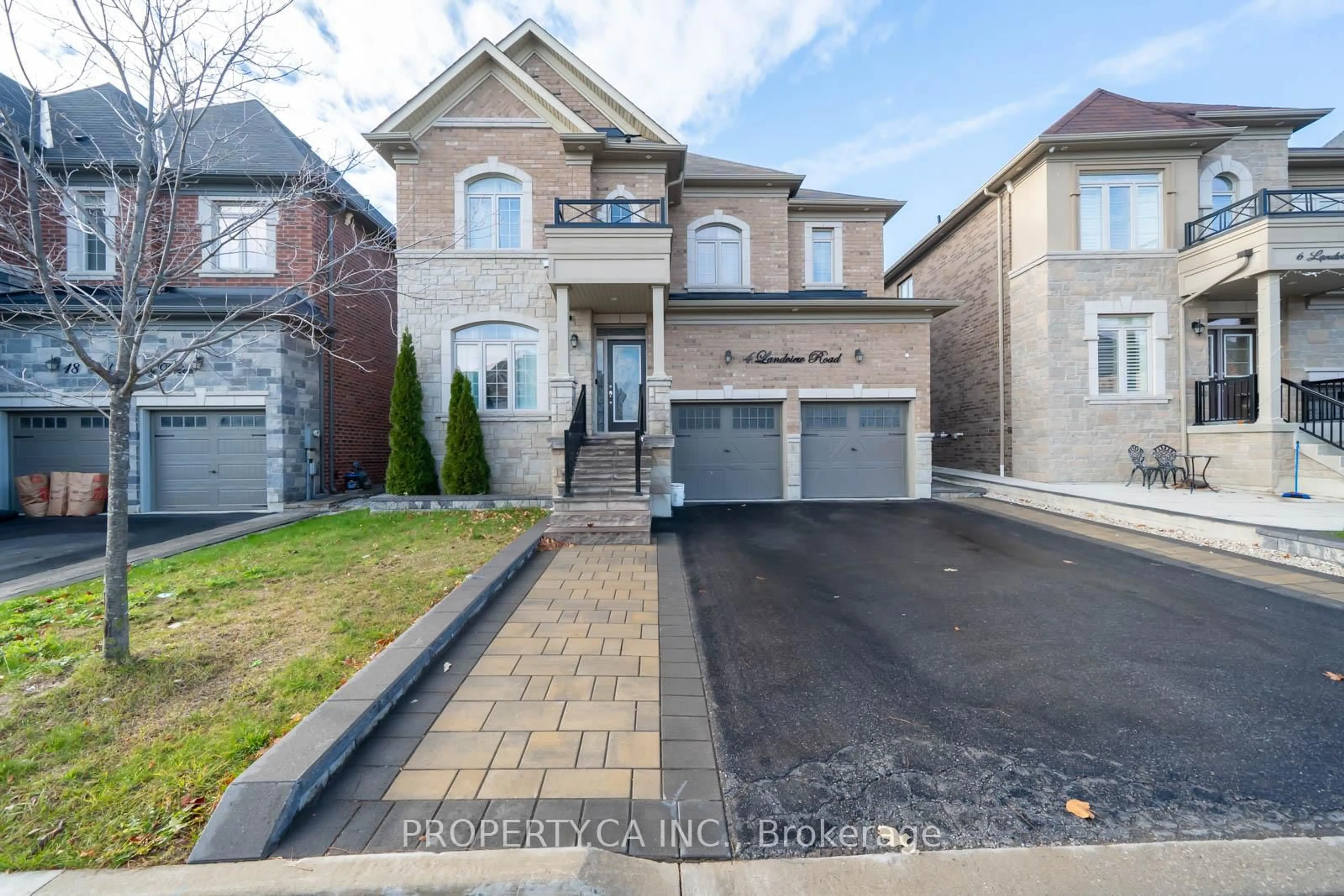 Home with brick exterior material, street for 4 Landview Rd, Brampton Ontario L6P 4G4