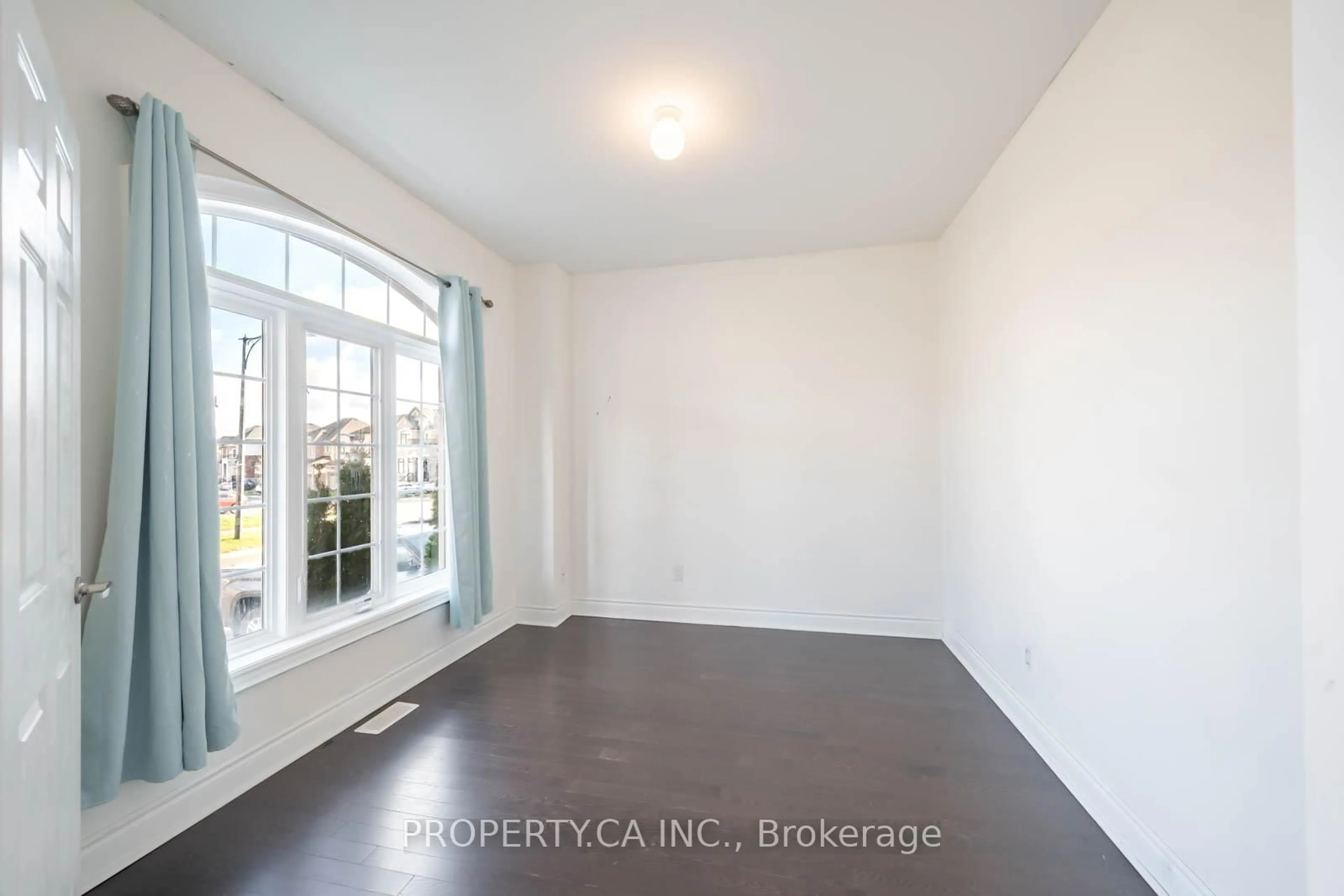 A pic of a room for 4 Landview Rd, Brampton Ontario L6P 4G4