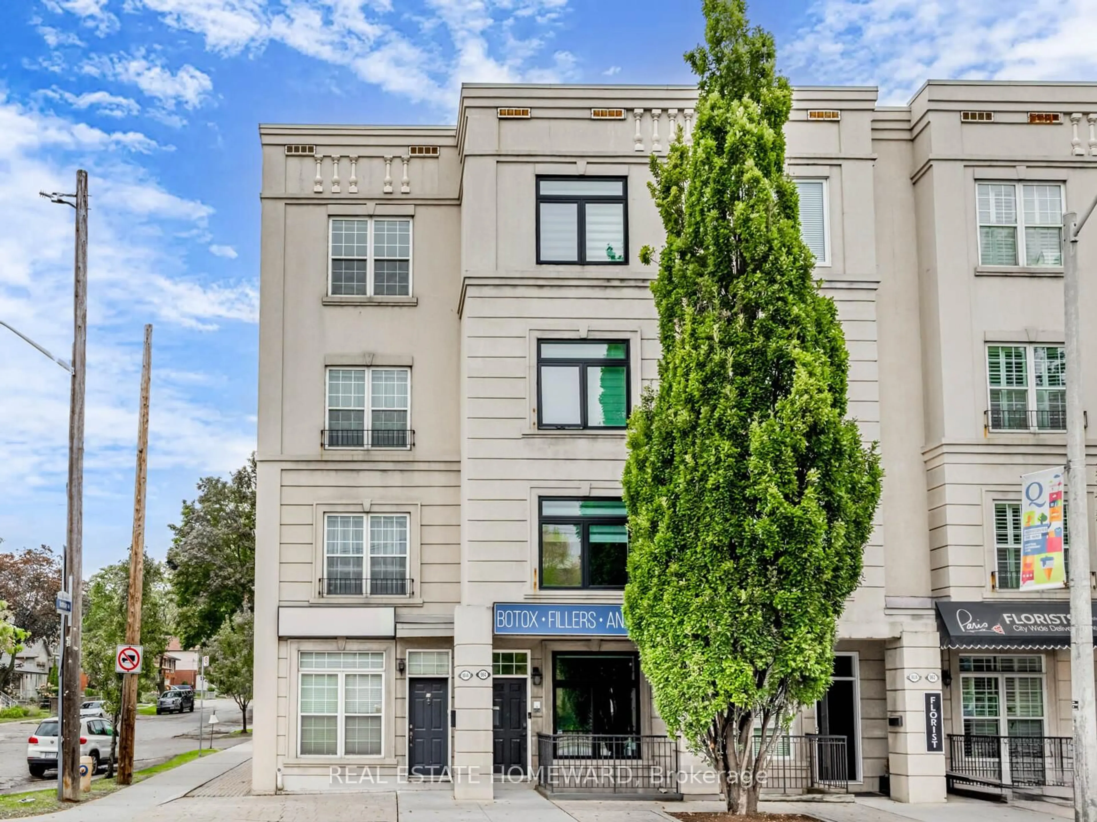 Unknown for 964A The Queensway, Toronto Ontario M8Z 1P5