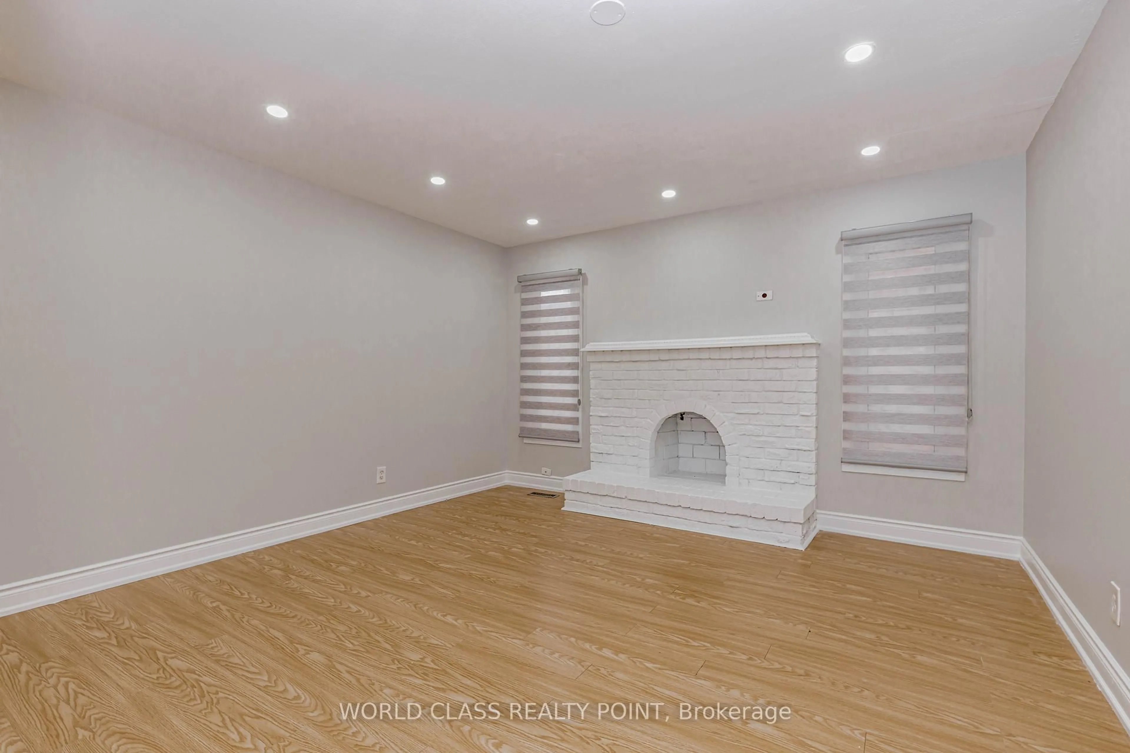 A pic of a room for 4 Dafoe Cres, Brampton Ontario L6Y 2L2