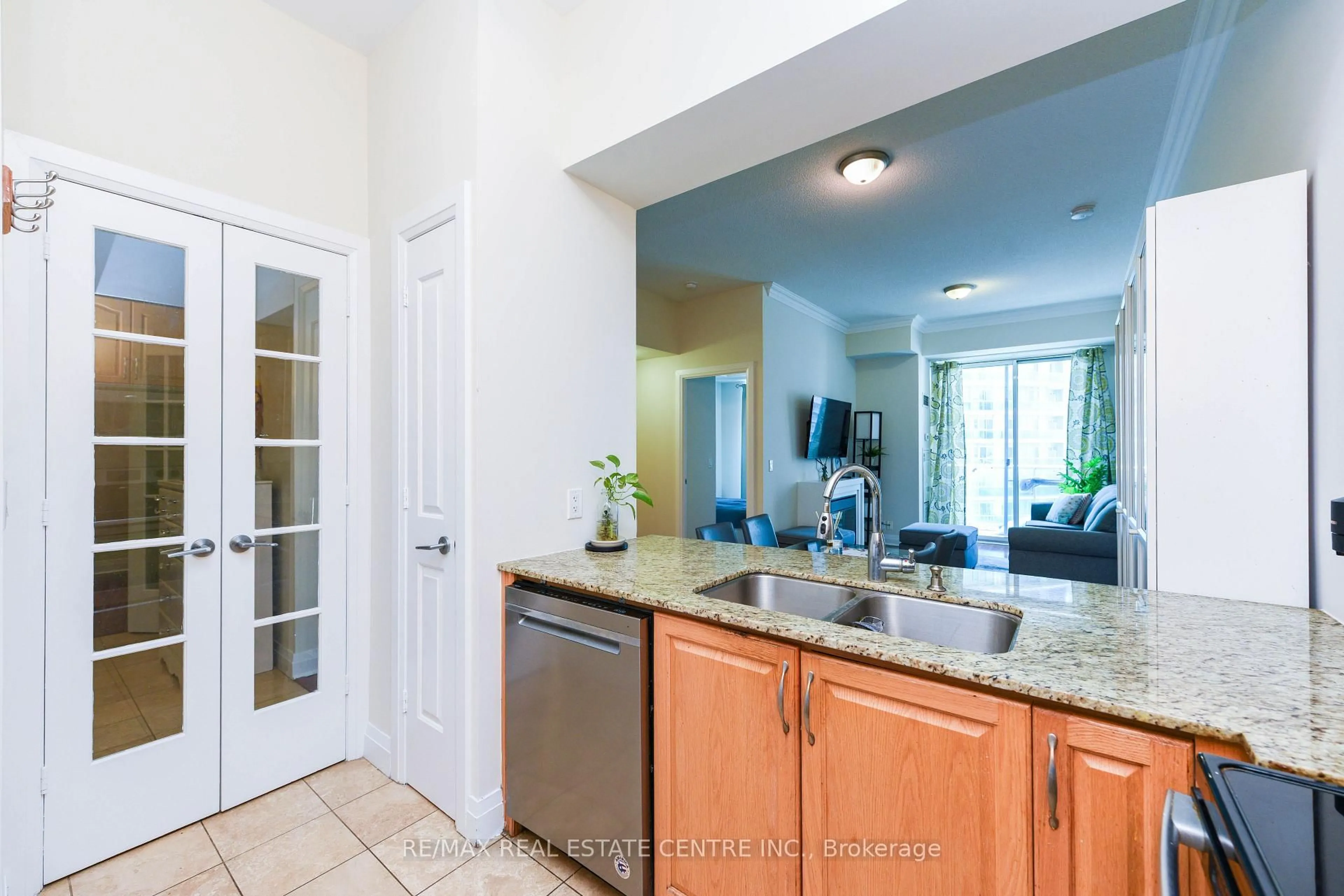 Unknown for 90 Absolute Ave #2605, Mississauga Ontario L4Z 0A3