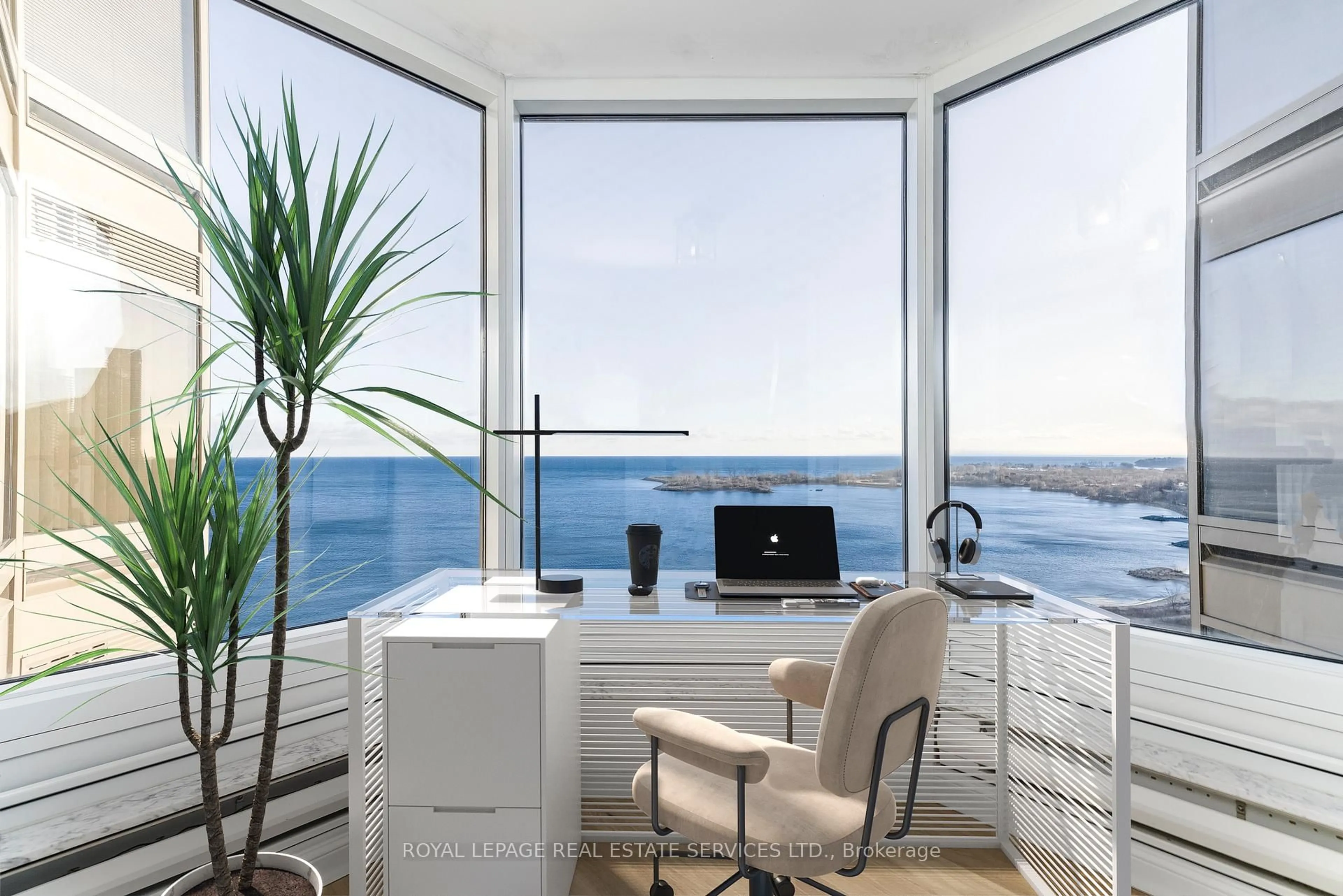 A pic of a room for 1 Palace Pier Crt #1605, Toronto Ontario M8V 3W9