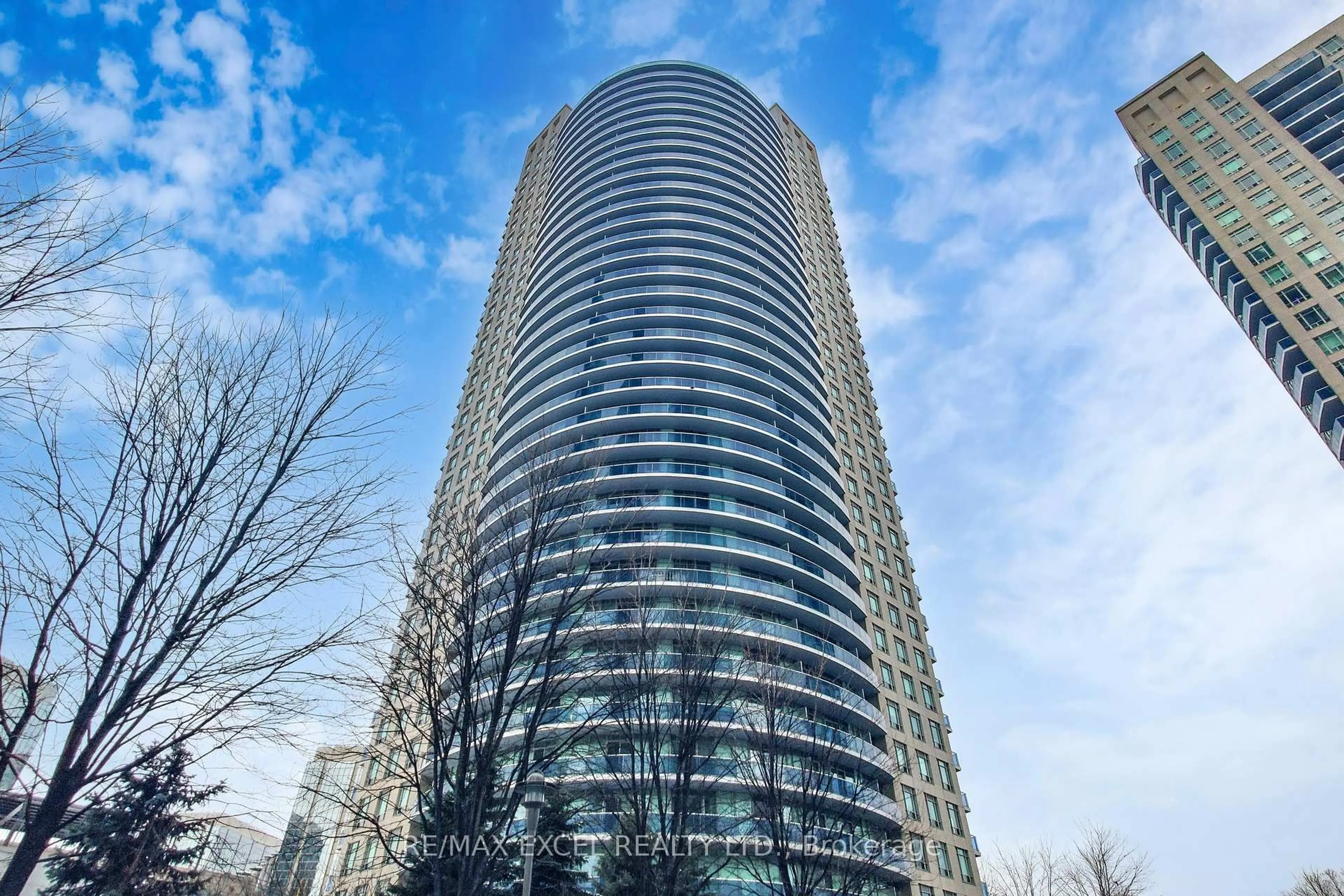 Indoor foyer for 80 Absolute Ave #2811, Mississauga Ontario L4Z 0A5