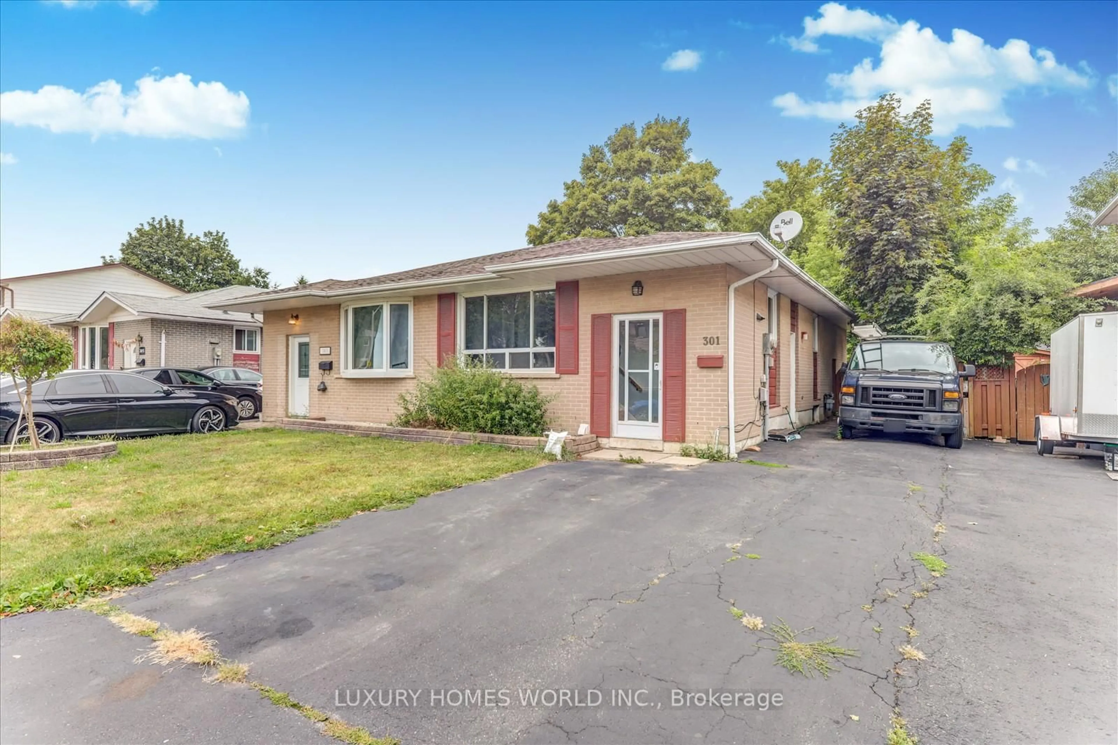 Unknown for 301 Archdekin Dr, Brampton Ontario L6V 1Y8