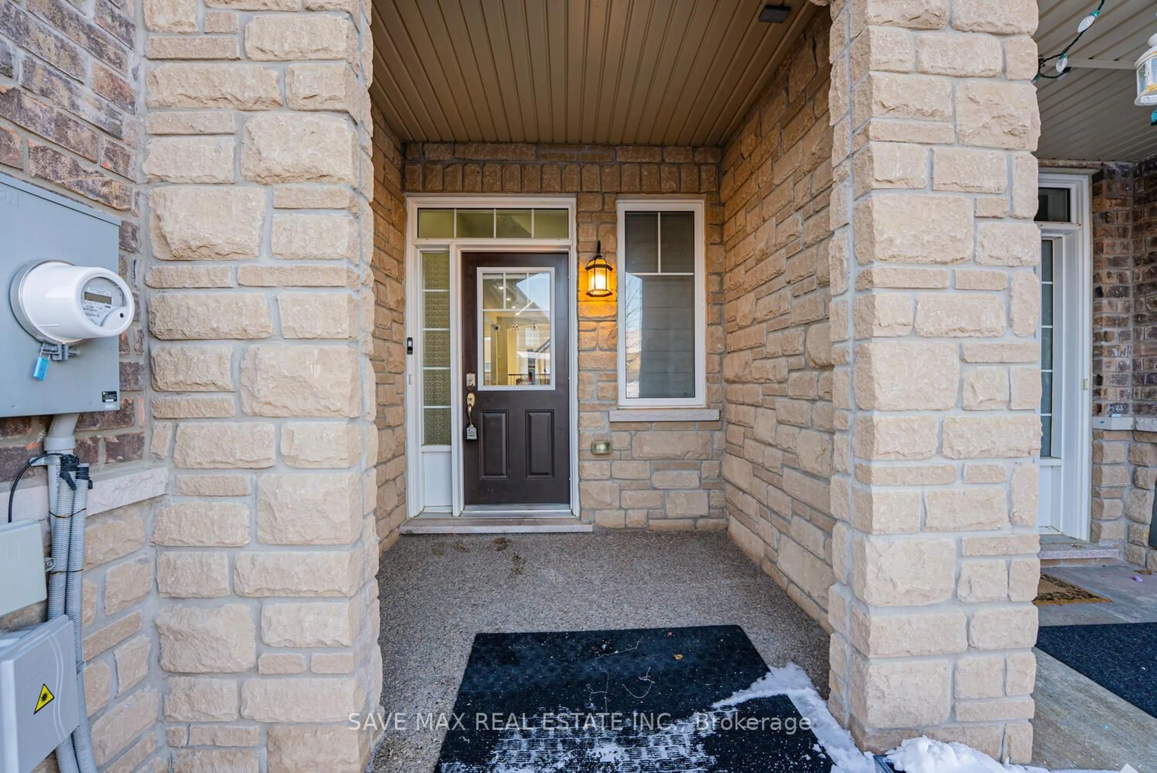 Indoor entryway for 50 Abigail Cres, Caledon Ontario L7C 2J3