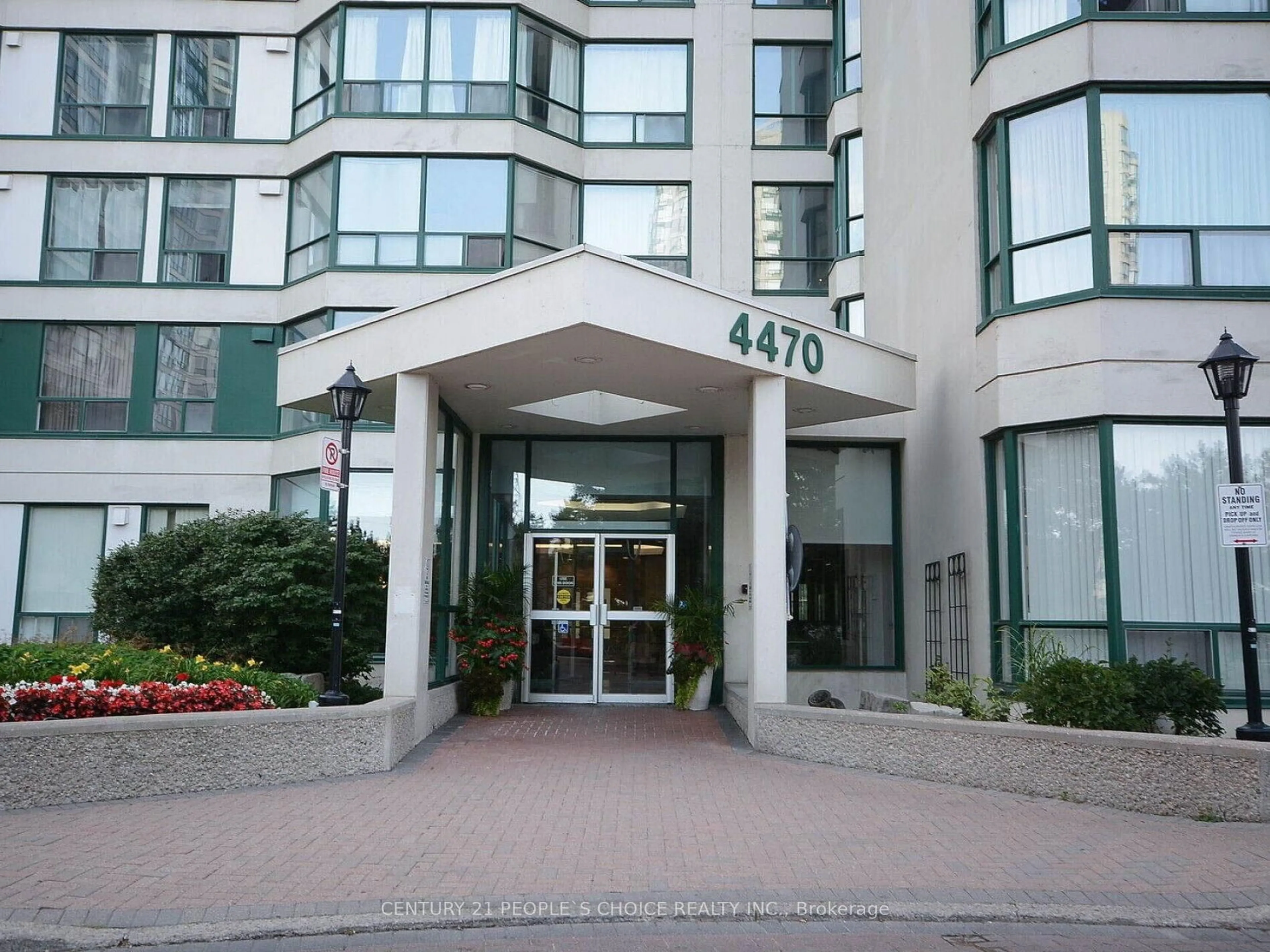 Indoor foyer for 4470 Tucana Crt #1805, Mississauga Ontario L5R 3K8