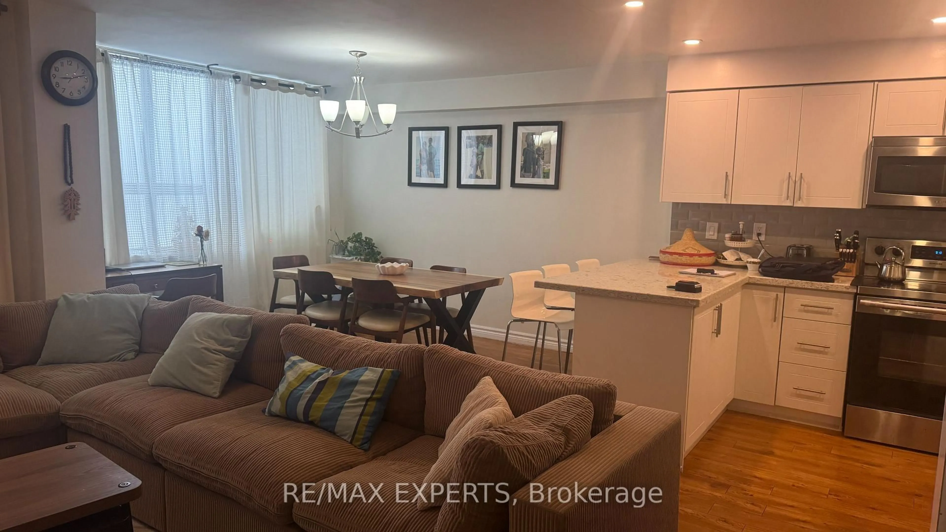 Unknown for 100 Lotherton Ptwy #1002, Toronto Ontario M6B 2G8