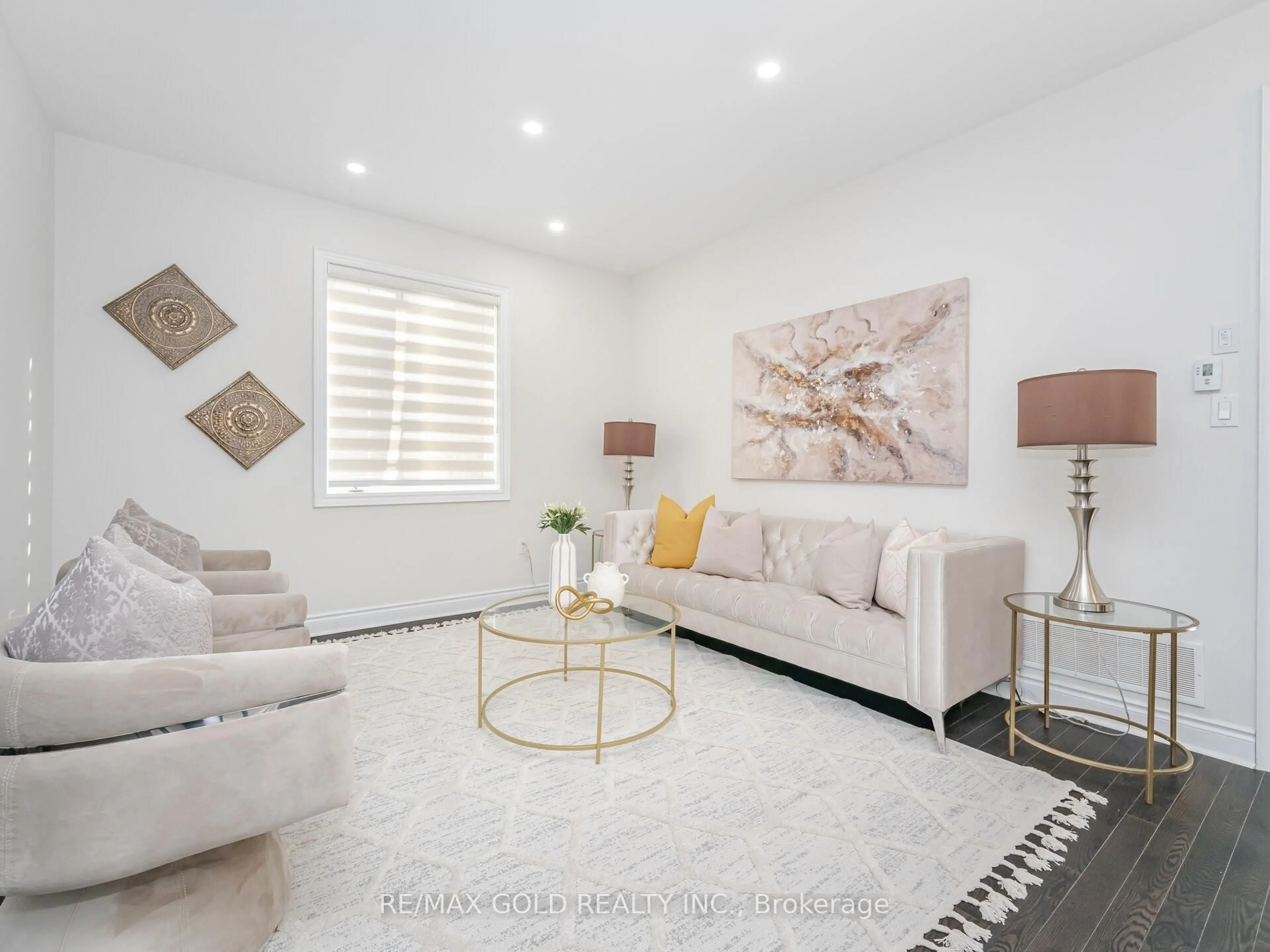 Living room with furniture, unknown for 4 Buttonwood Rd, Brampton Ontario L6P 4J9