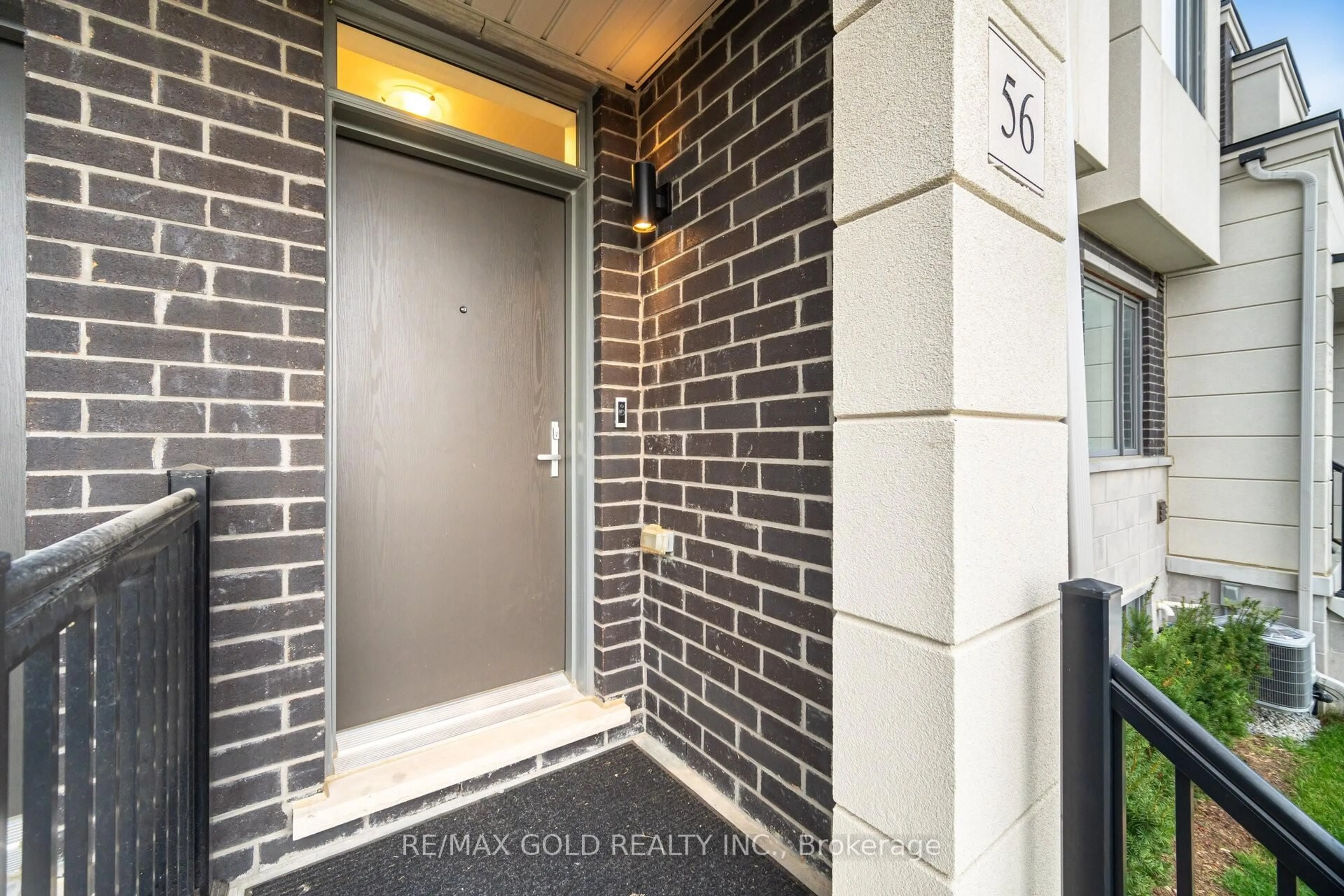 Indoor entryway for 56 Lambert Lane, Caledon Ontario L7E 4M5