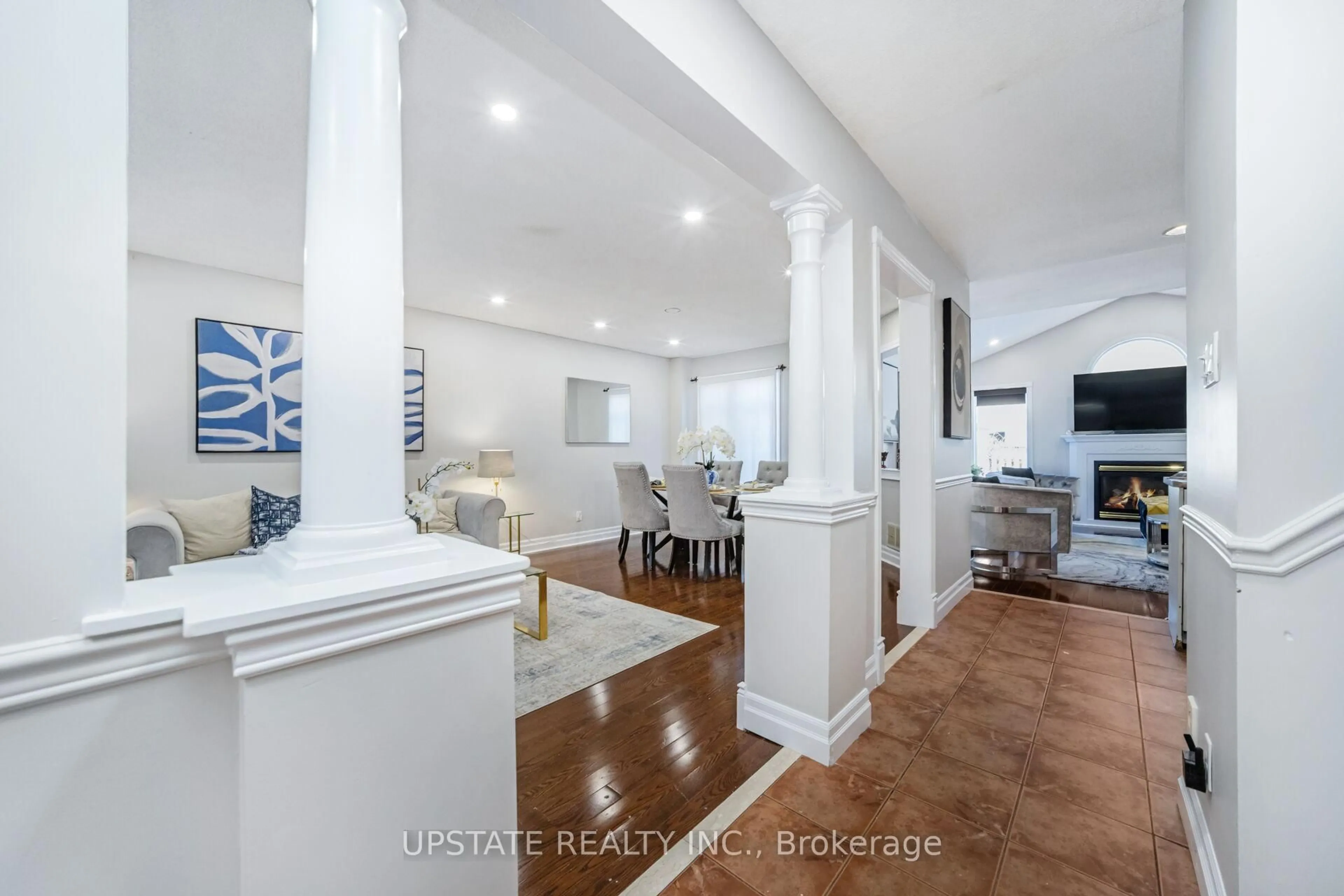 Unknown for 7311 Black Walnut Tr, Mississauga Ontario L5N 7M4