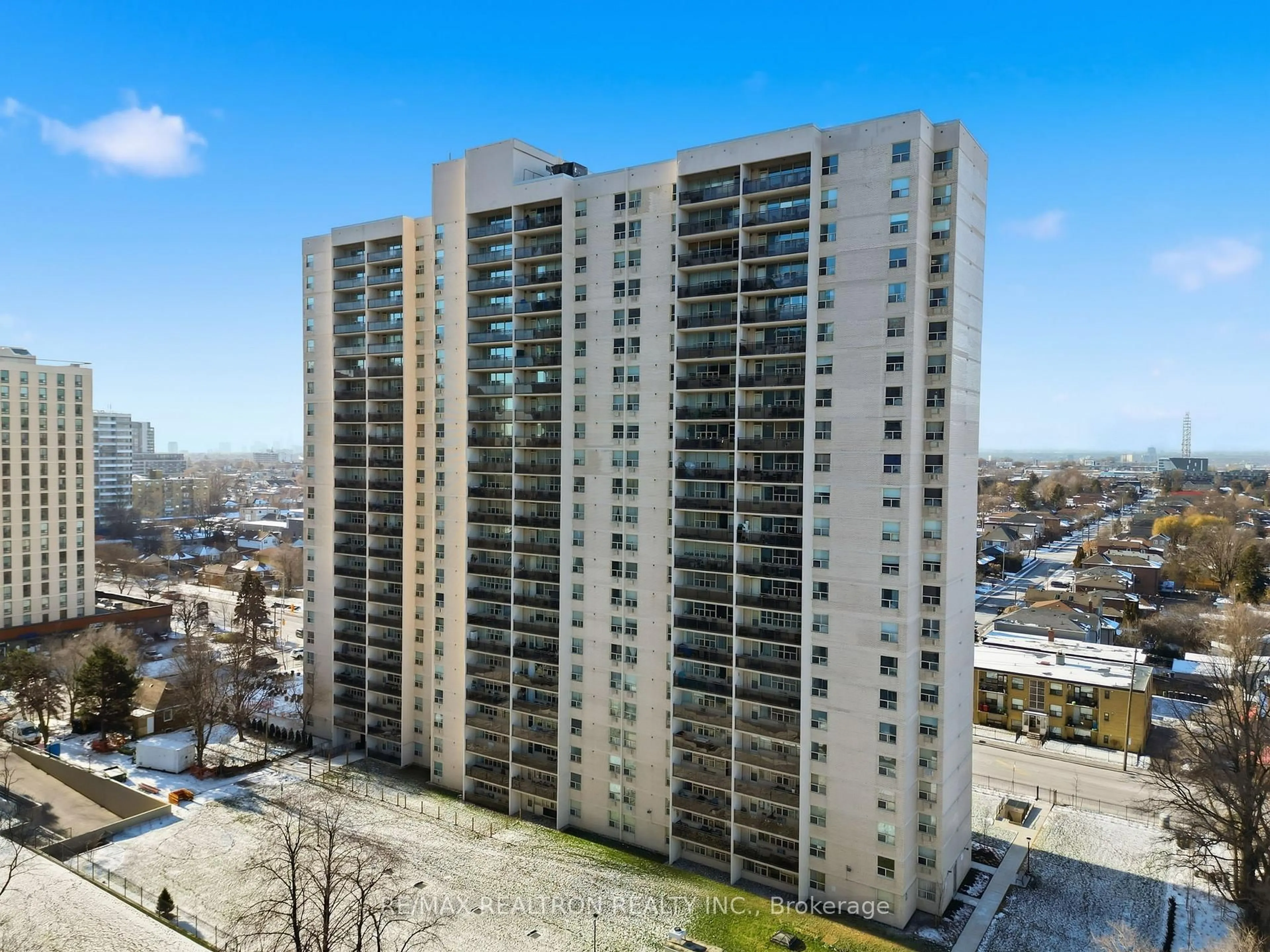 A pic from outside/outdoor area/front of a property/back of a property/a pic from drone, city buildings view from balcony for 155 Marlee Ave #909, Toronto Ontario M6B 4B5