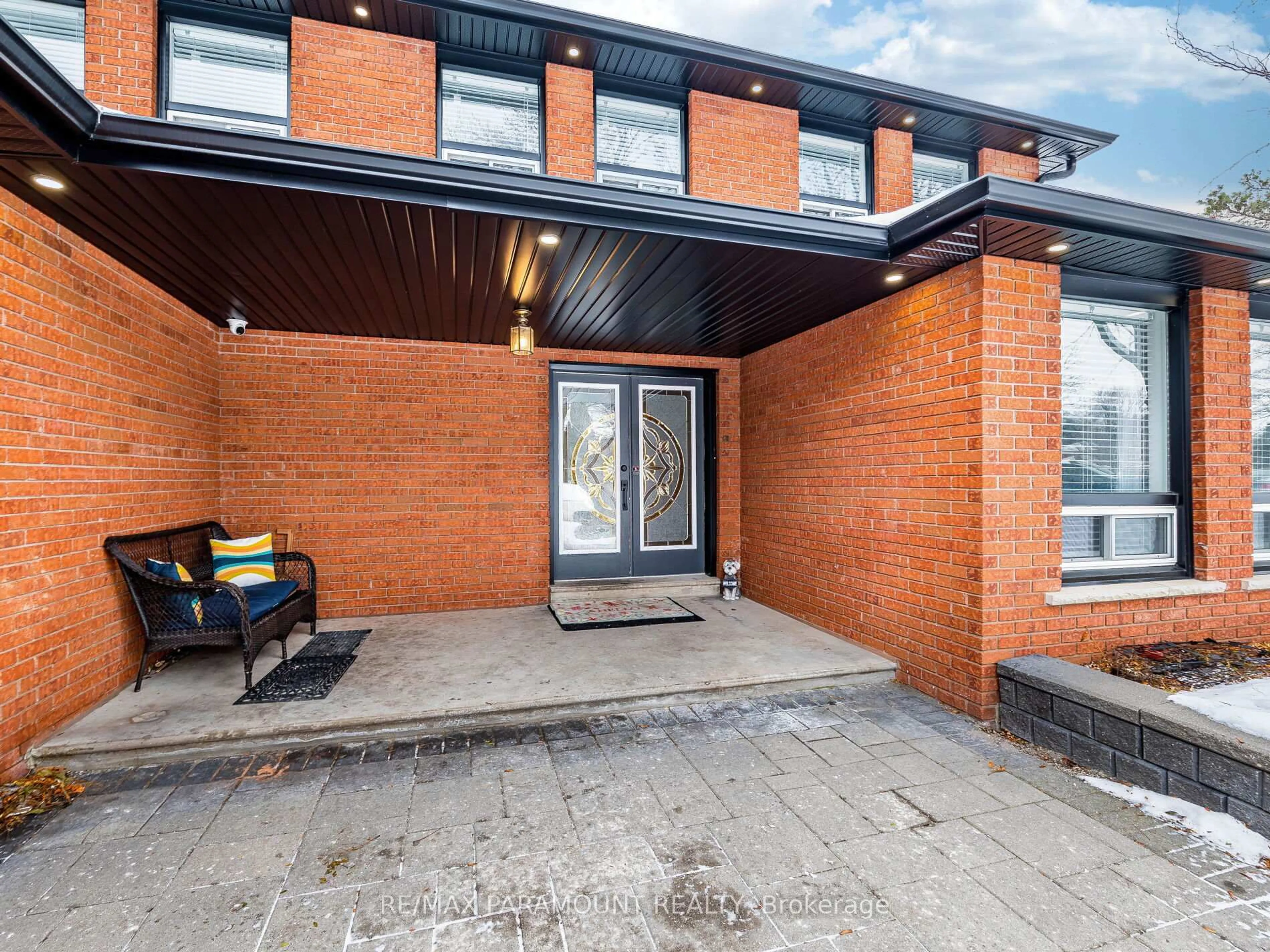 Unknown for 49 Marilyn St, Caledon Ontario L7C 1H5