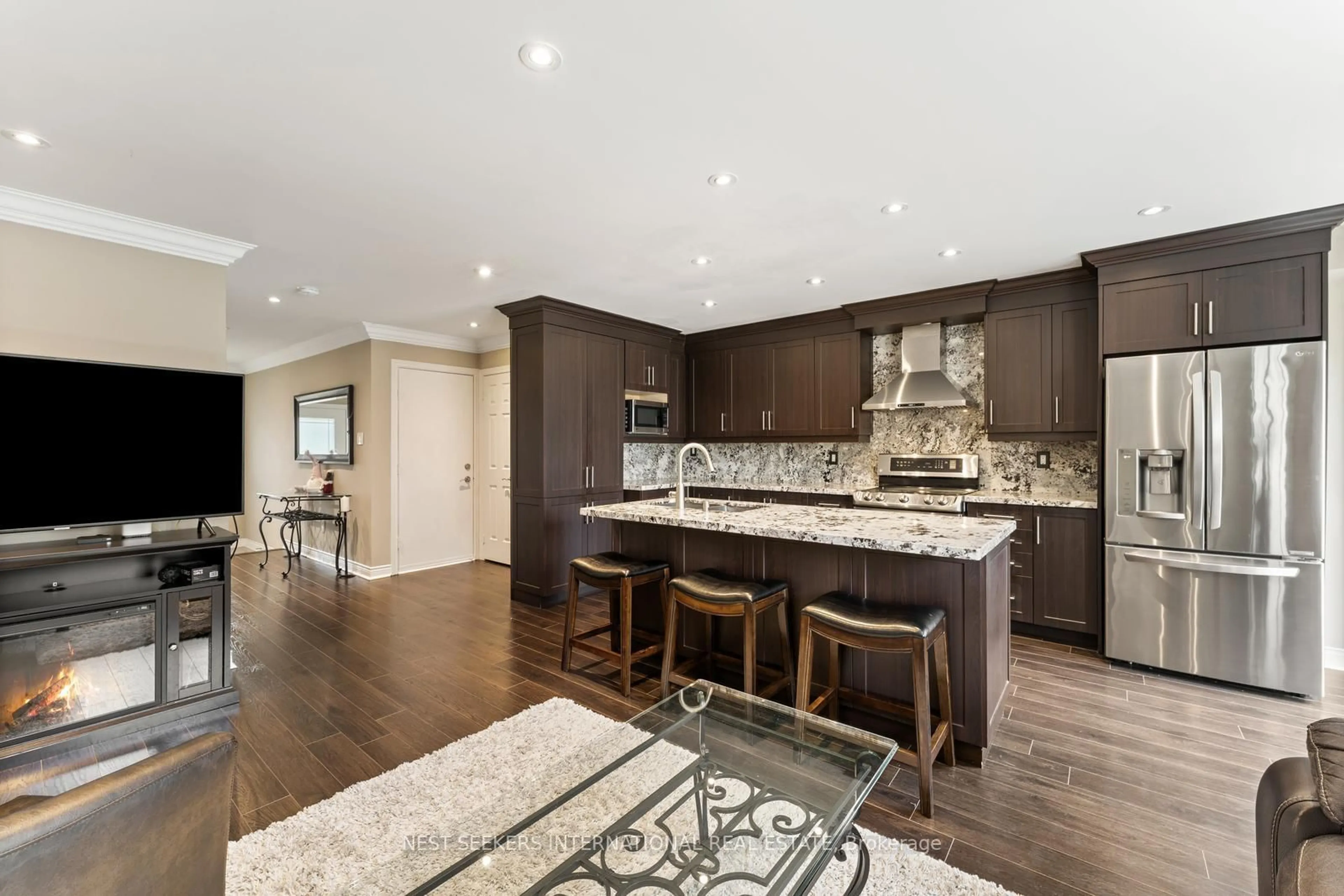 Open concept kitchen, unknown for 46 Waterbury St, Caledon Ontario L7E 1X4