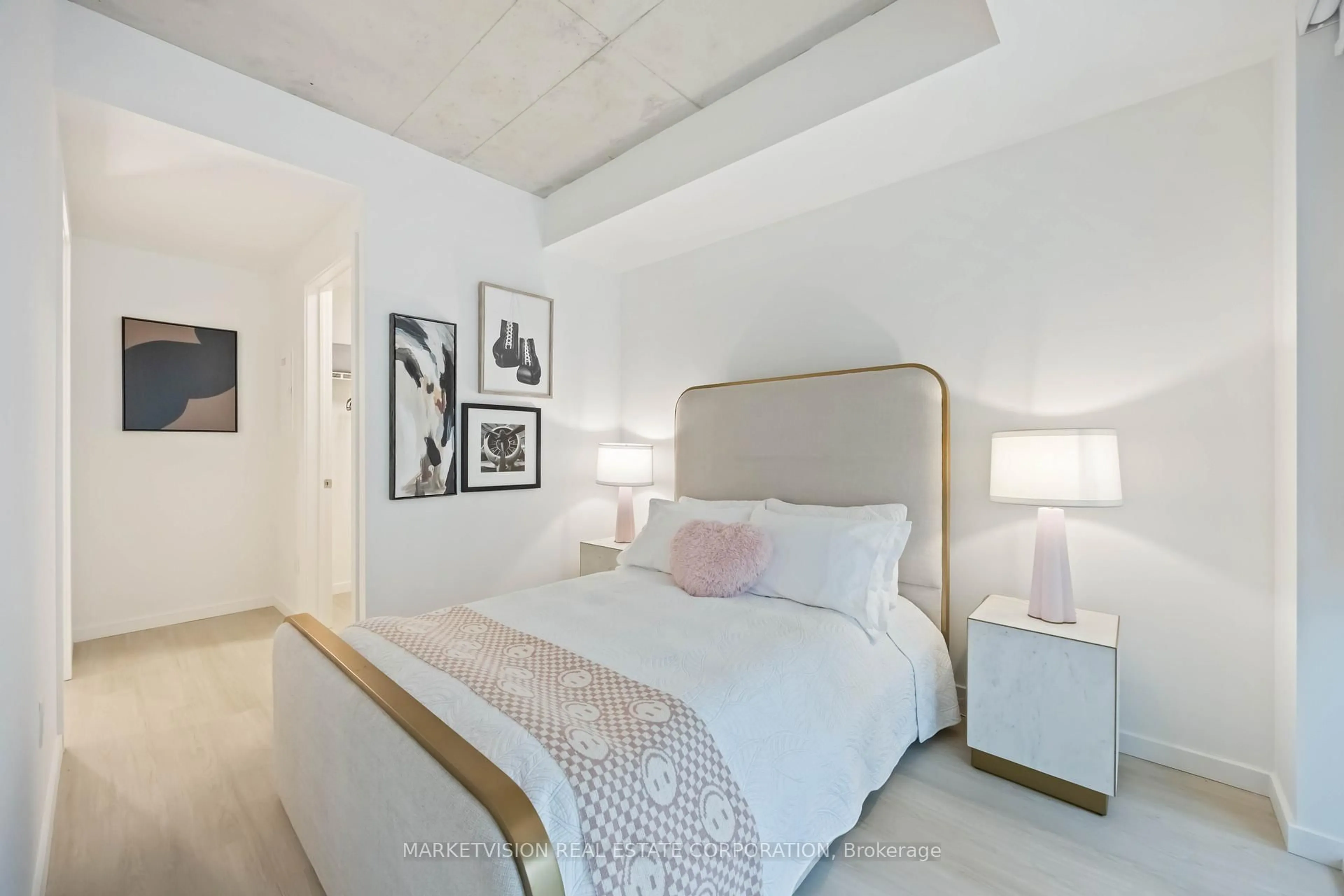 Bedroom with bed, unknown for 689 The Queensway #331, Toronto Ontario M8Y 1L1