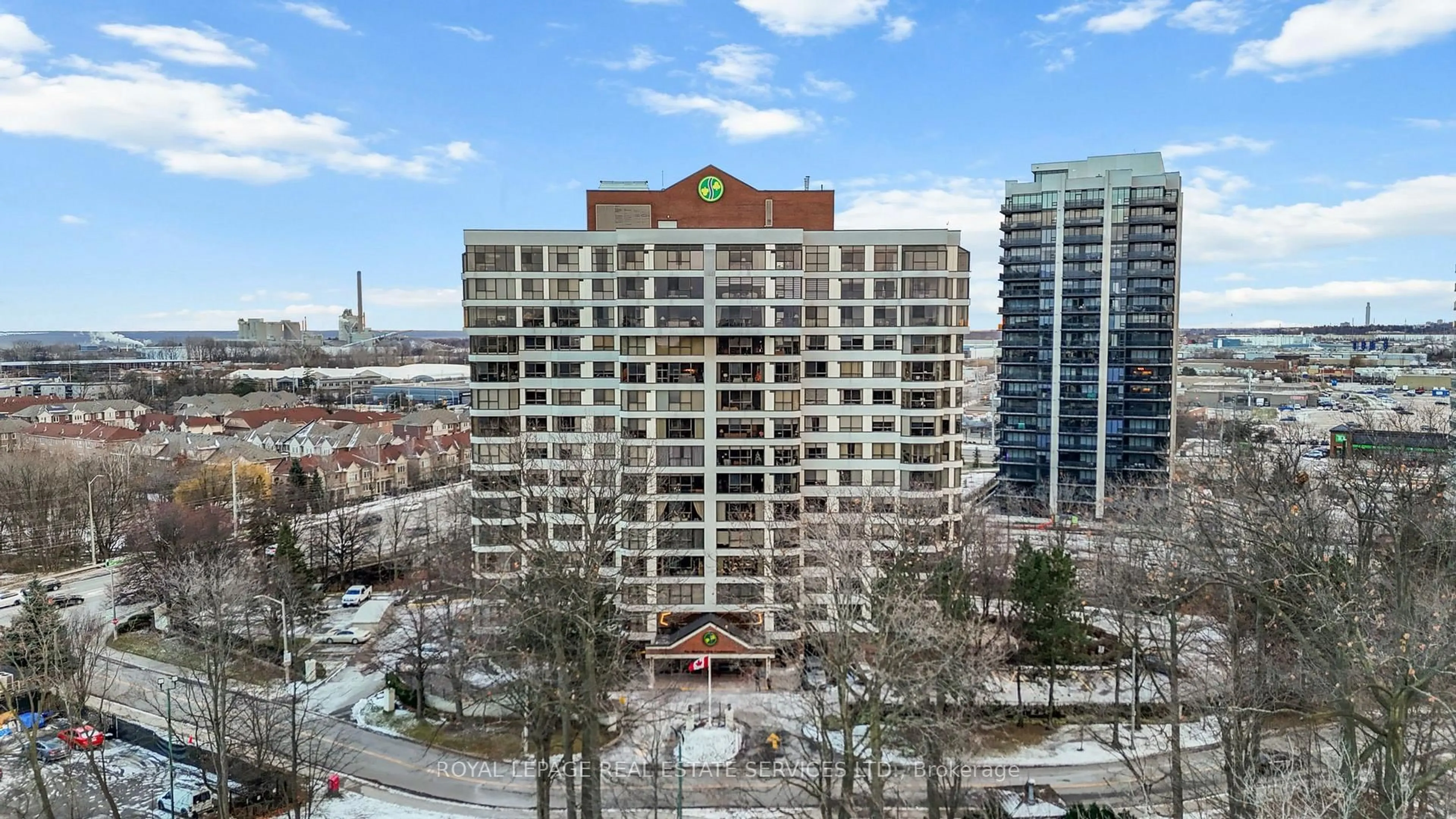 A pic from outside/outdoor area/front of a property/back of a property/a pic from drone, city buildings view from balcony for 1271 Walden Circ #502, Mississauga Ontario L5J 4R4