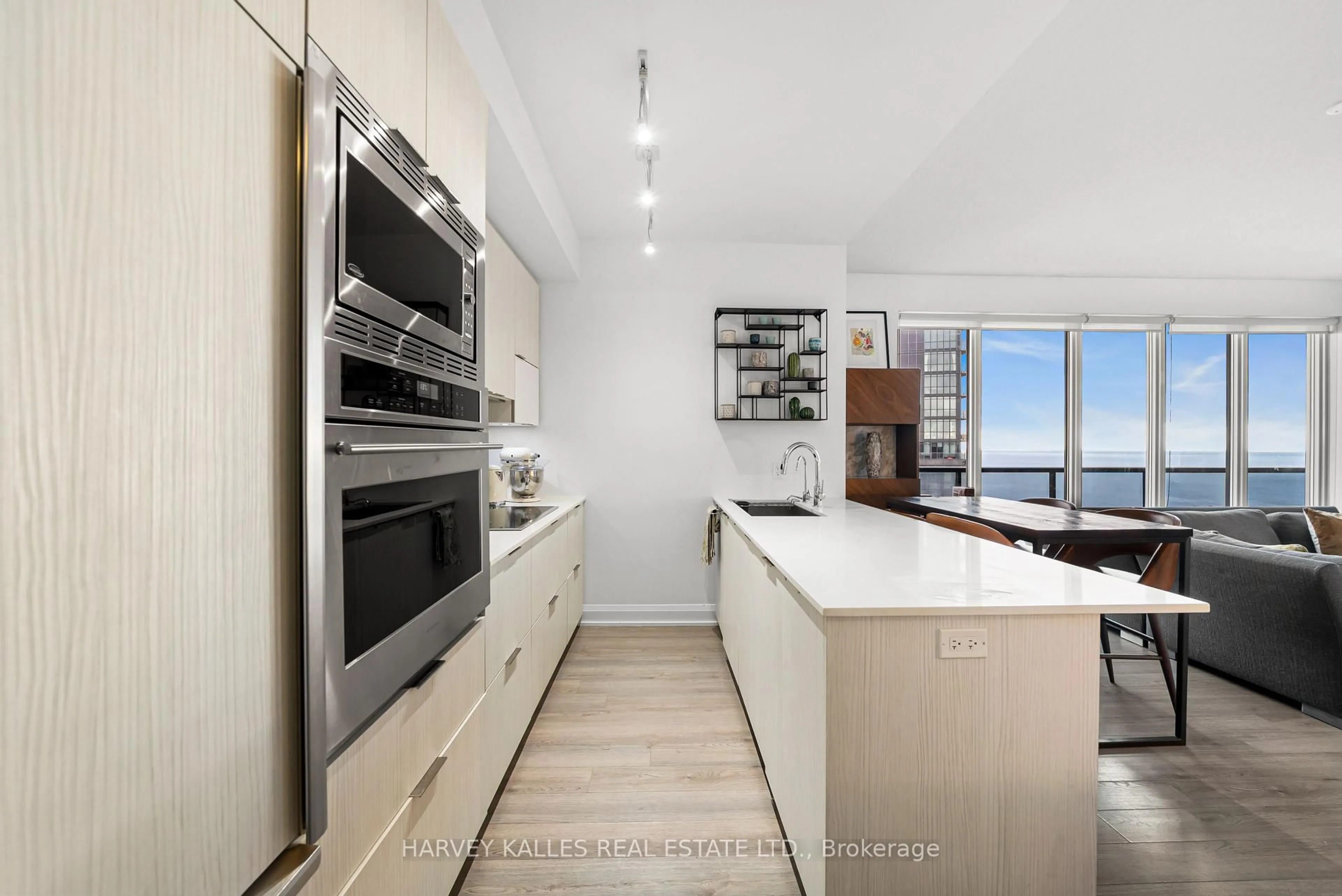 Contemporary kitchen, unknown for 56 Annie Craig Dr #2703, Toronto Ontario M8V 0C8