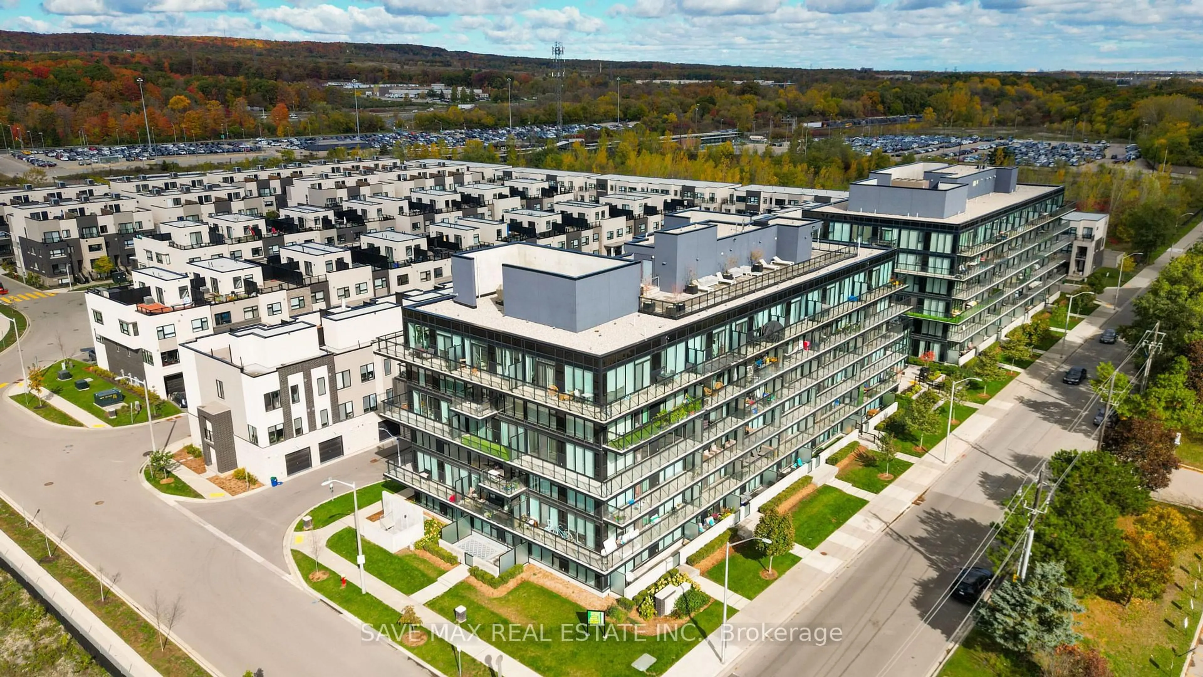 A pic from outside/outdoor area/front of a property/back of a property/a pic from drone, unknown for 1117 Cooke Blvd #A506, Burlington Ontario L7T 0C6