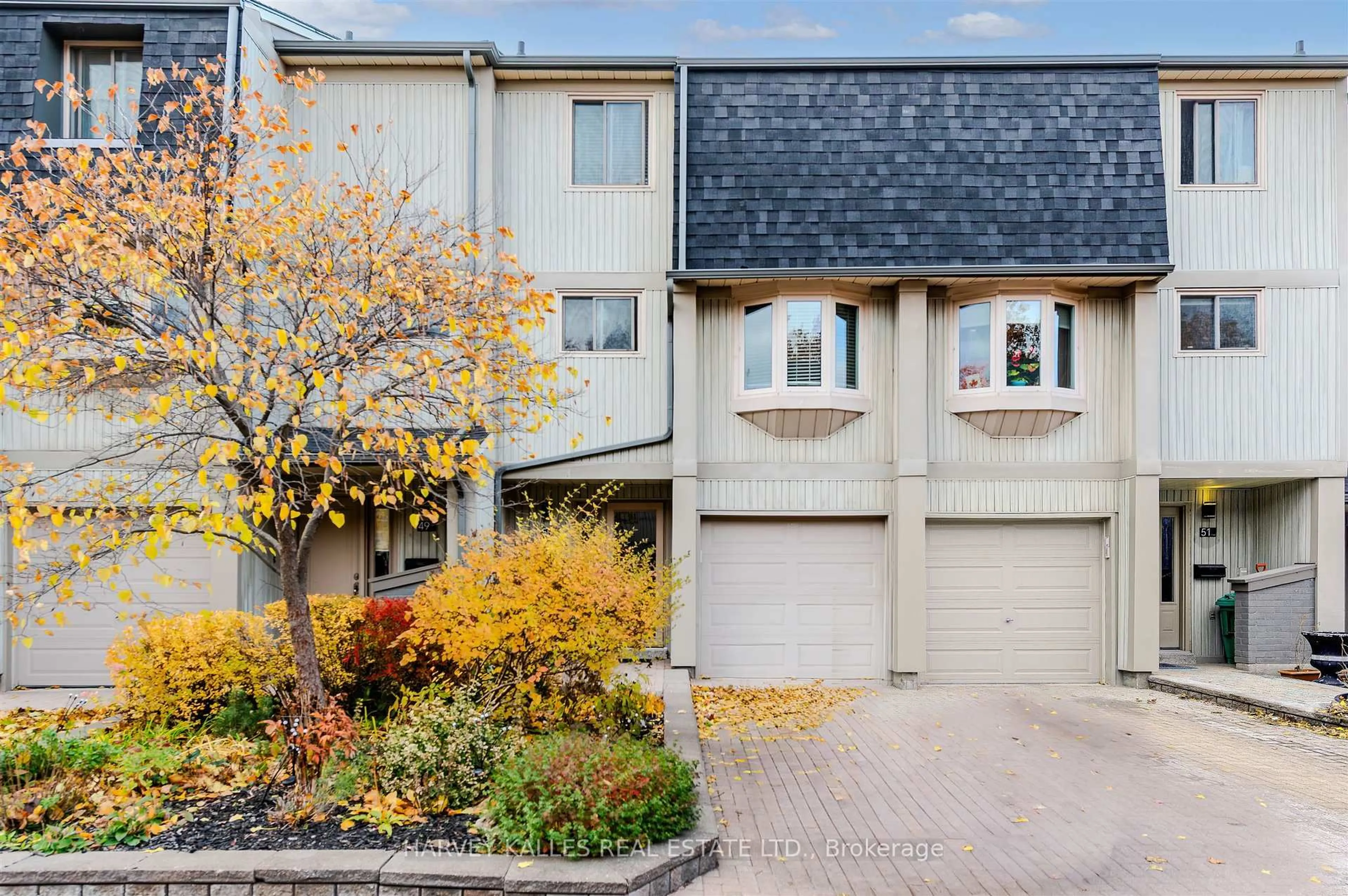 Unknown for 1060 Walden Circ #50, Mississauga Ontario L5J 4J9