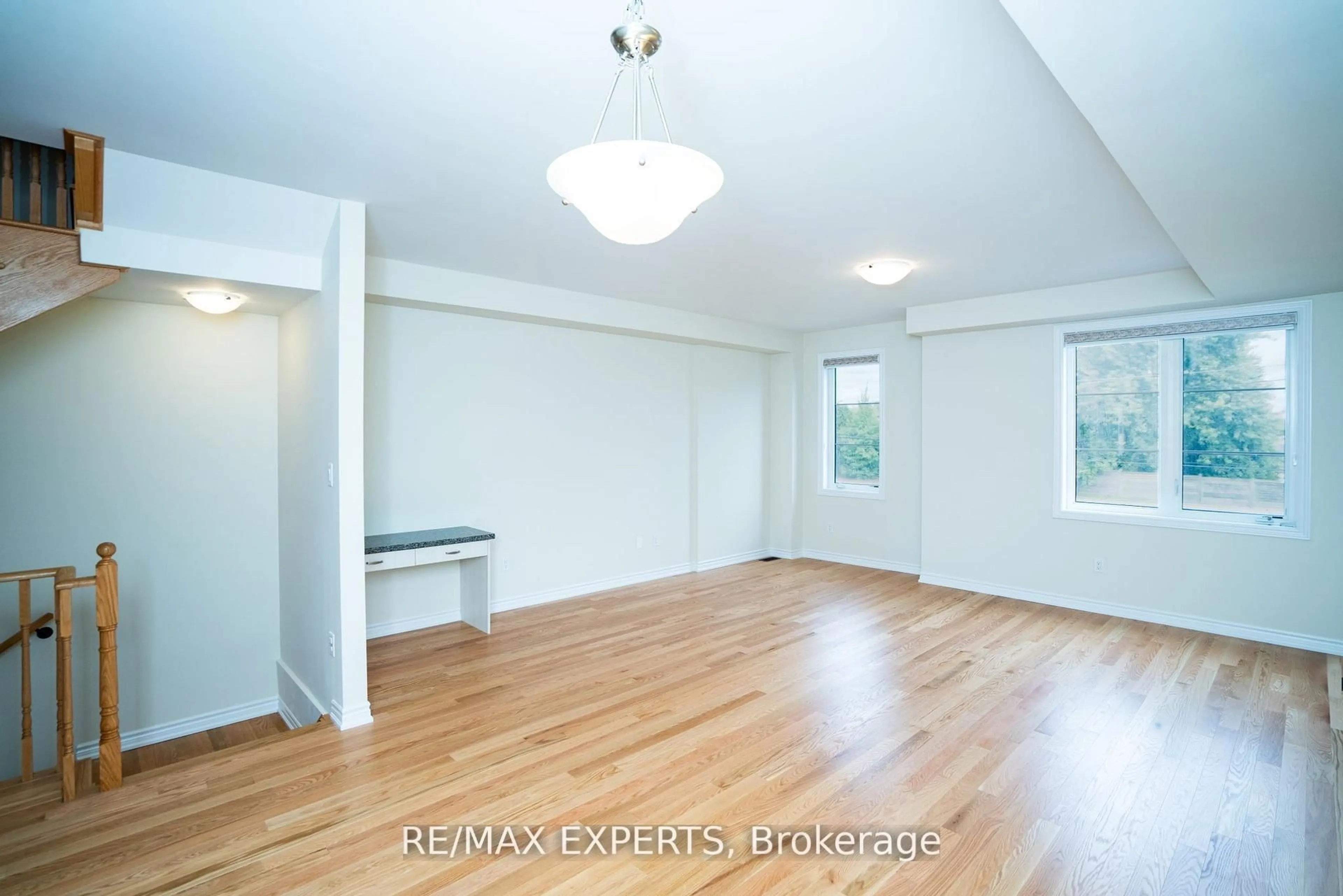 A pic of a room for 1455 NATIONAL COMMON Cres, Burlington Ontario L7P 0V7