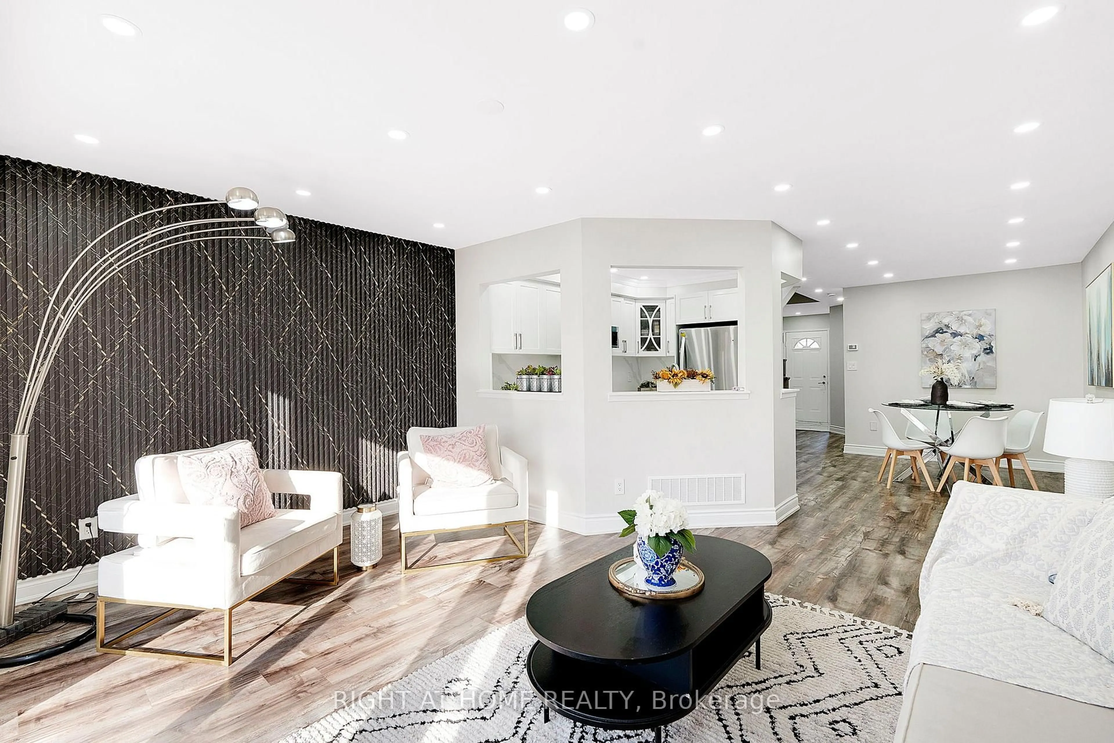 Unknown for 1285 Bristol Rd #41, Mississauga Ontario L5V 2H5