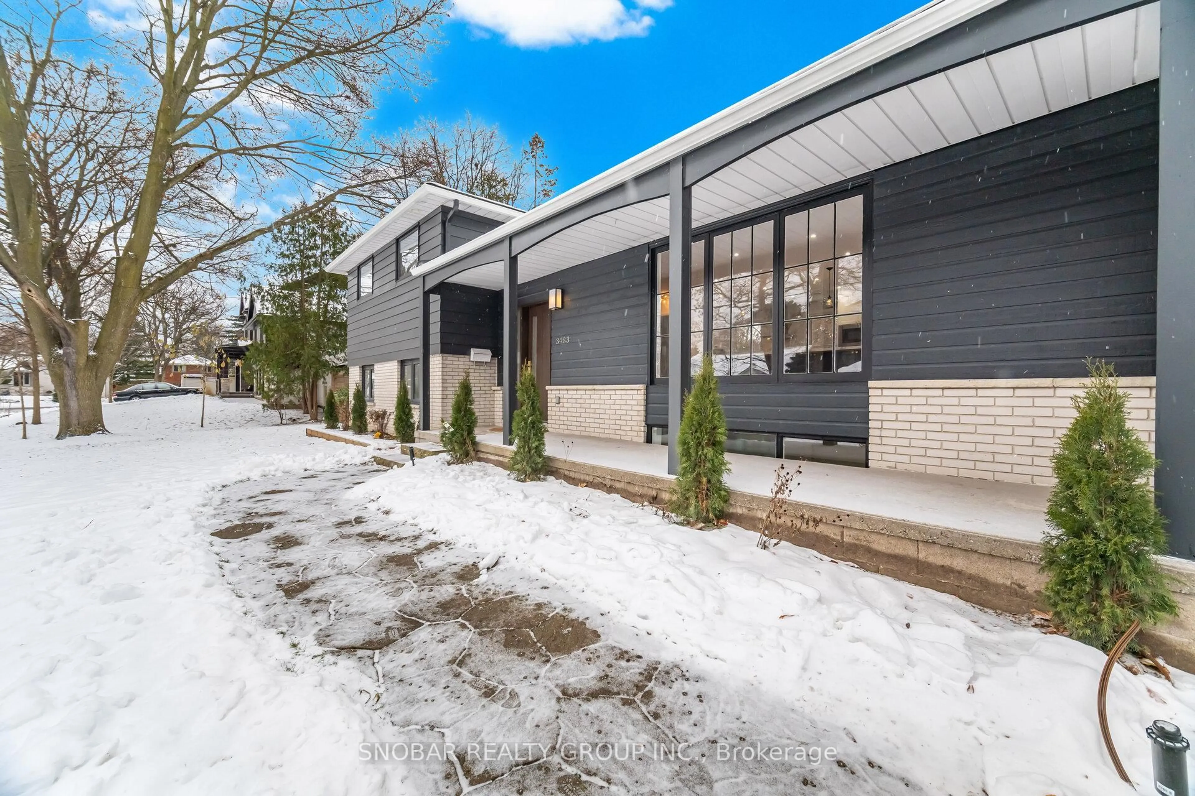 Unknown for 3483 Enniskillen Circ, Mississauga Ontario L5C 2M9