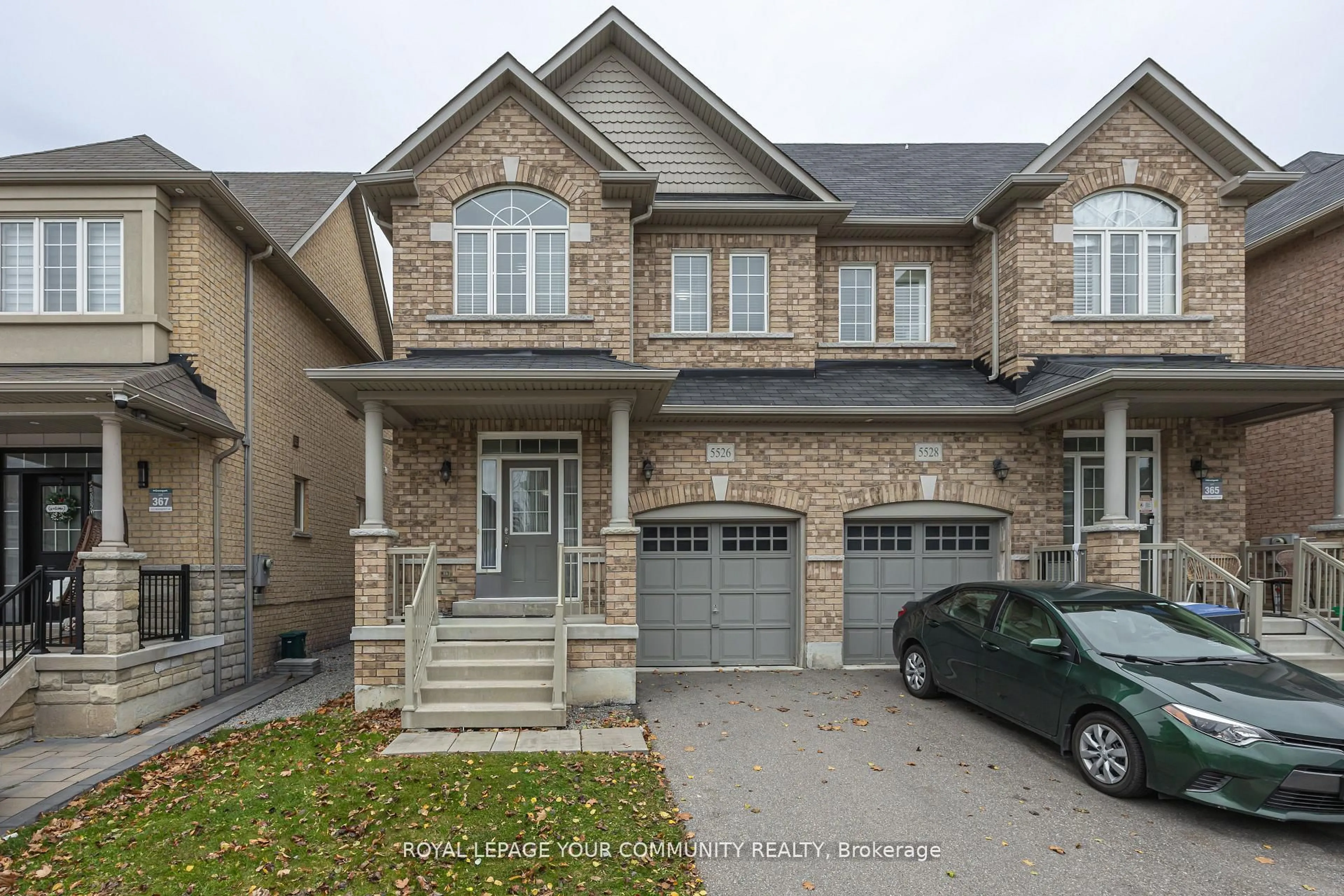Home with brick exterior material, street for 5526 Meadowcrest Ave, Mississauga Ontario L5M 0V1