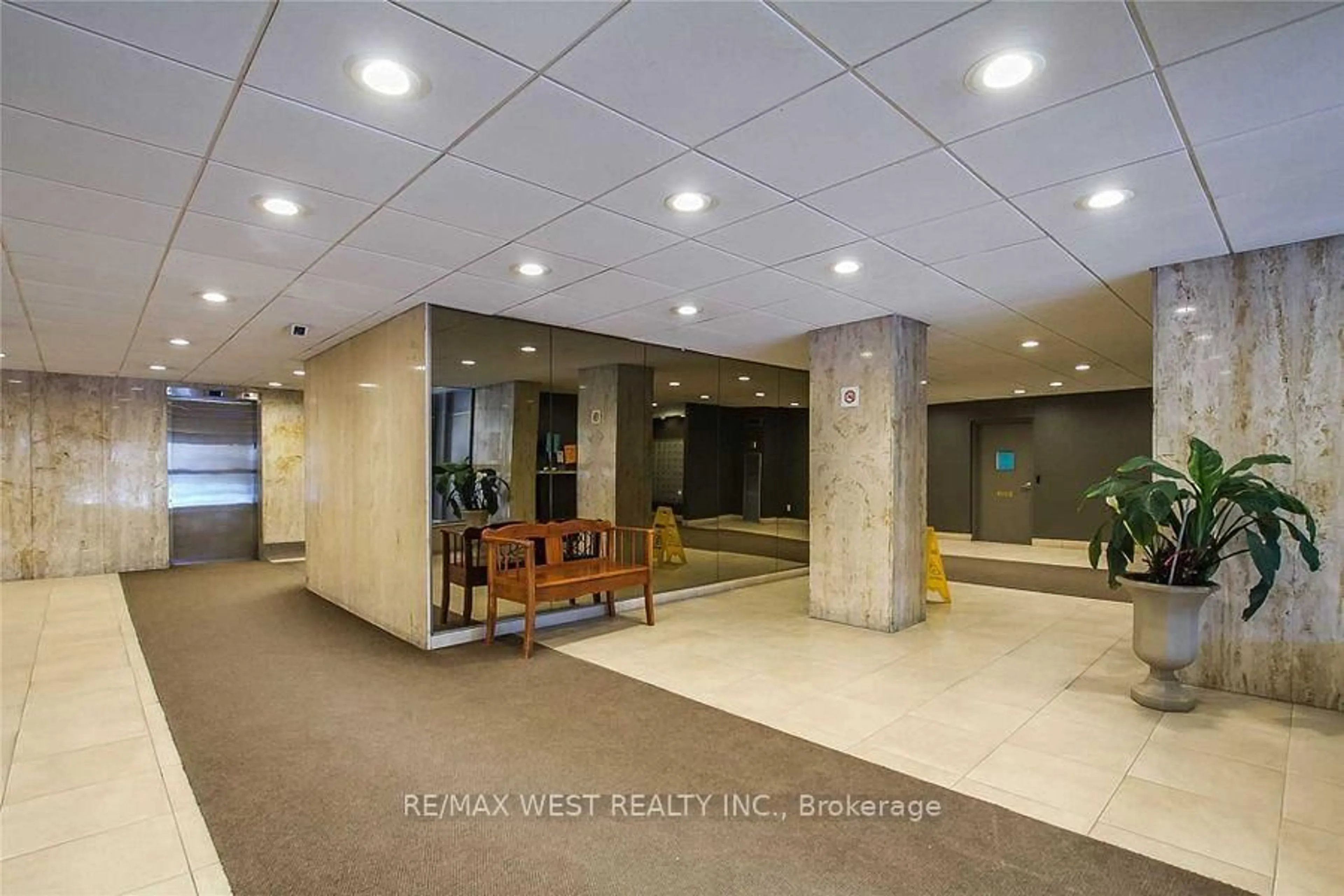 Lobby for 75 Emmett Ave #1606, Toronto Ontario M6M 5A7